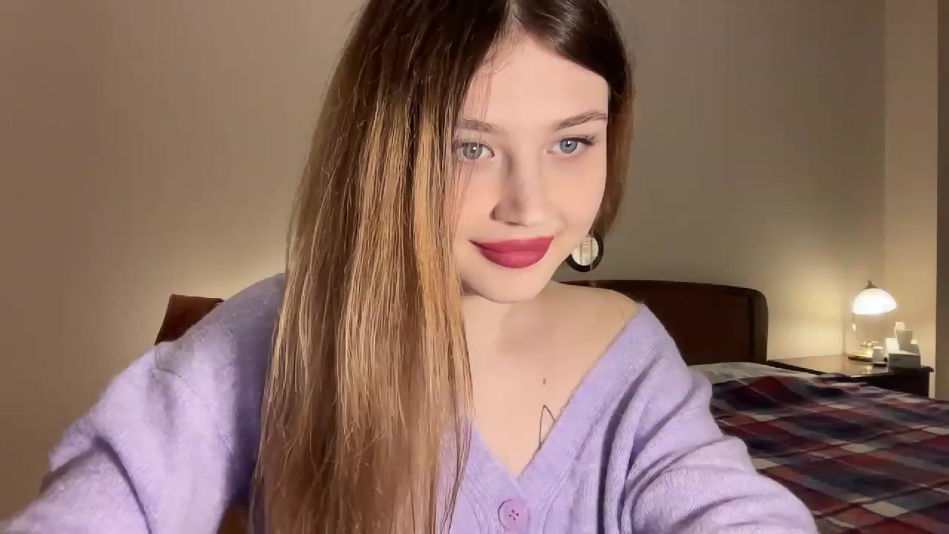 Gallery image thumbnail from Cassiopeeia's myfreecams stream on, 12/08/2022, 19:13 image 3 of 20