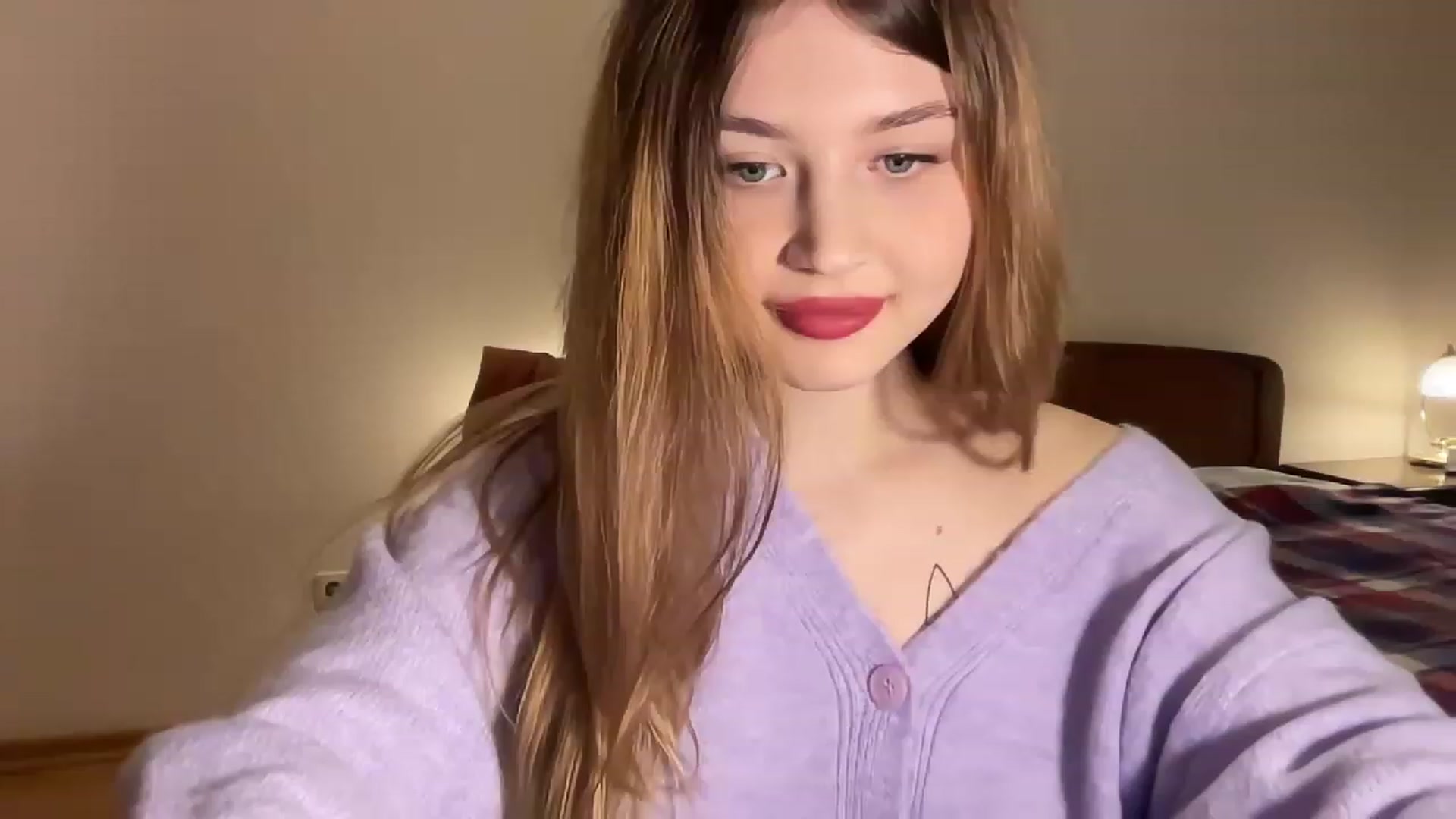 Gallery image thumbnail from Cassiopeeia's myfreecams stream on, 12/08/2022, 20:05 image 3 of 20