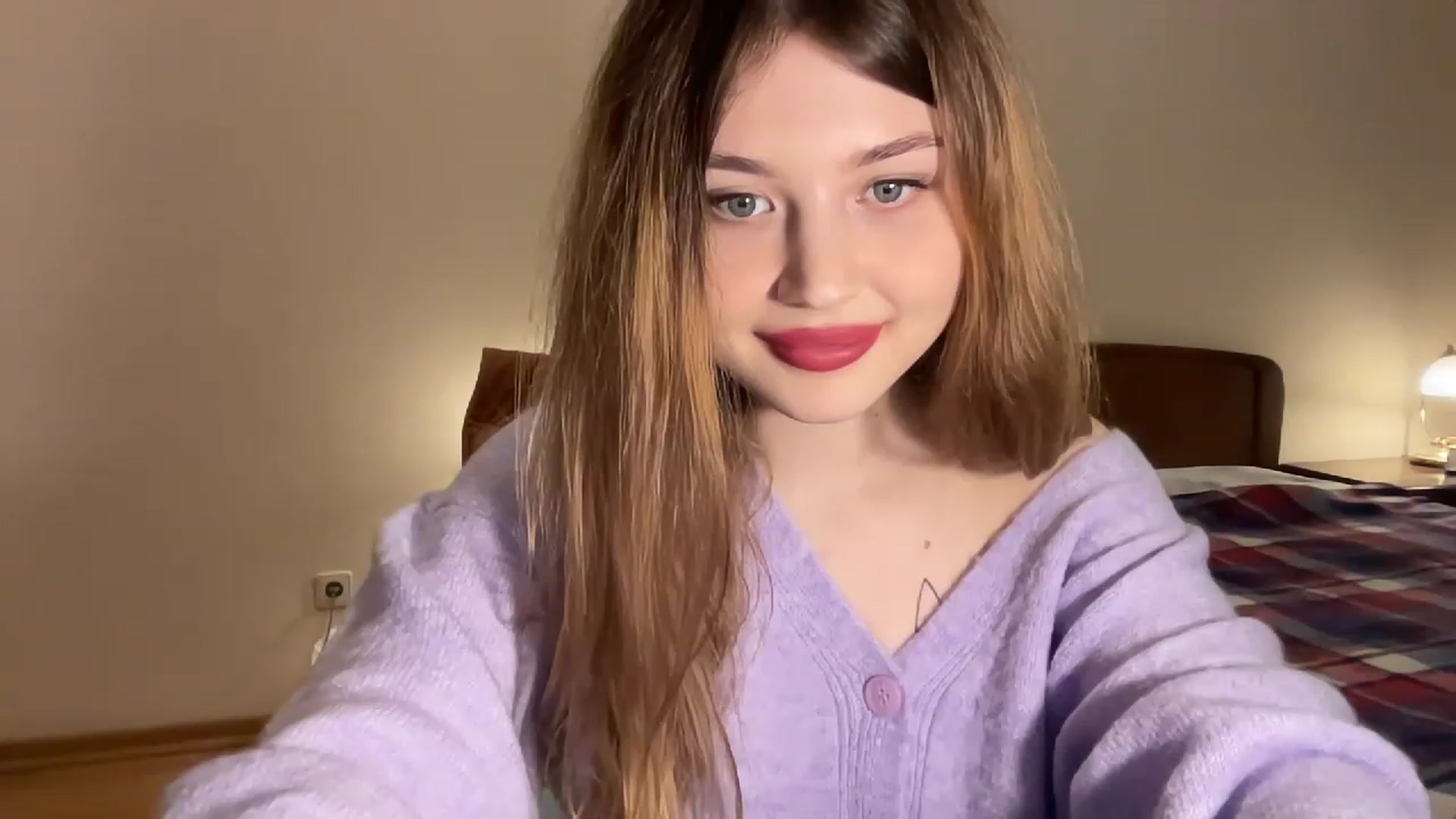 Gallery image thumbnail from Cassiopeeia's myfreecams stream on, 12/08/2022, 20:05 image 13 of 20