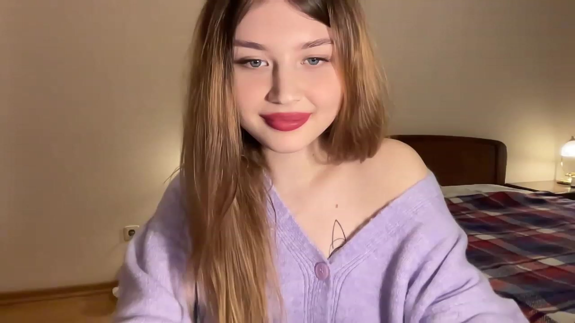 Gallery image thumbnail from Cassiopeeia's myfreecams stream on, 12/08/2022, 20:05 image 9 of 20