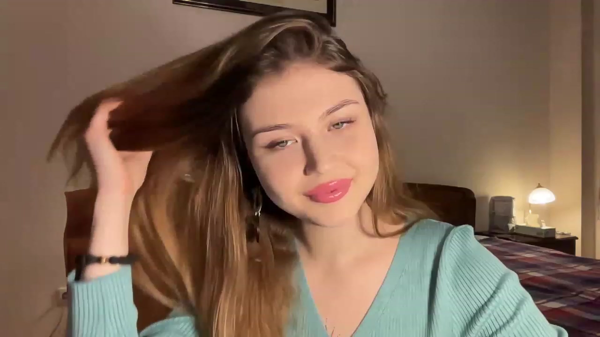 Gallery image thumbnail from Cassiopeeia's myfreecams stream on, 12/09/2022, 18:07 image 9 of 20