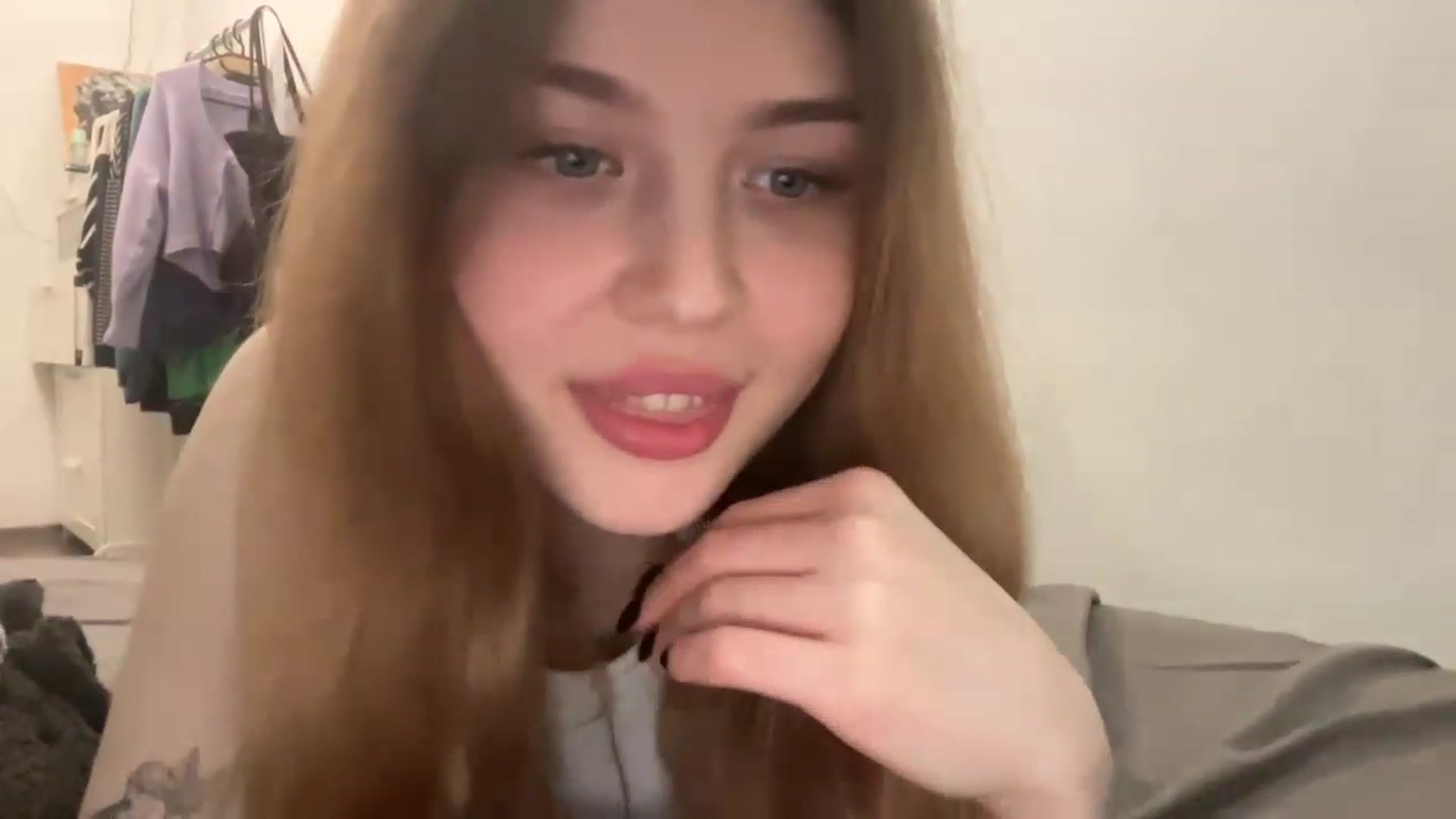 Gallery image thumbnail from Cassiopeeia's myfreecams stream on, 12/10/2022, 21:15 image 14 of 20
