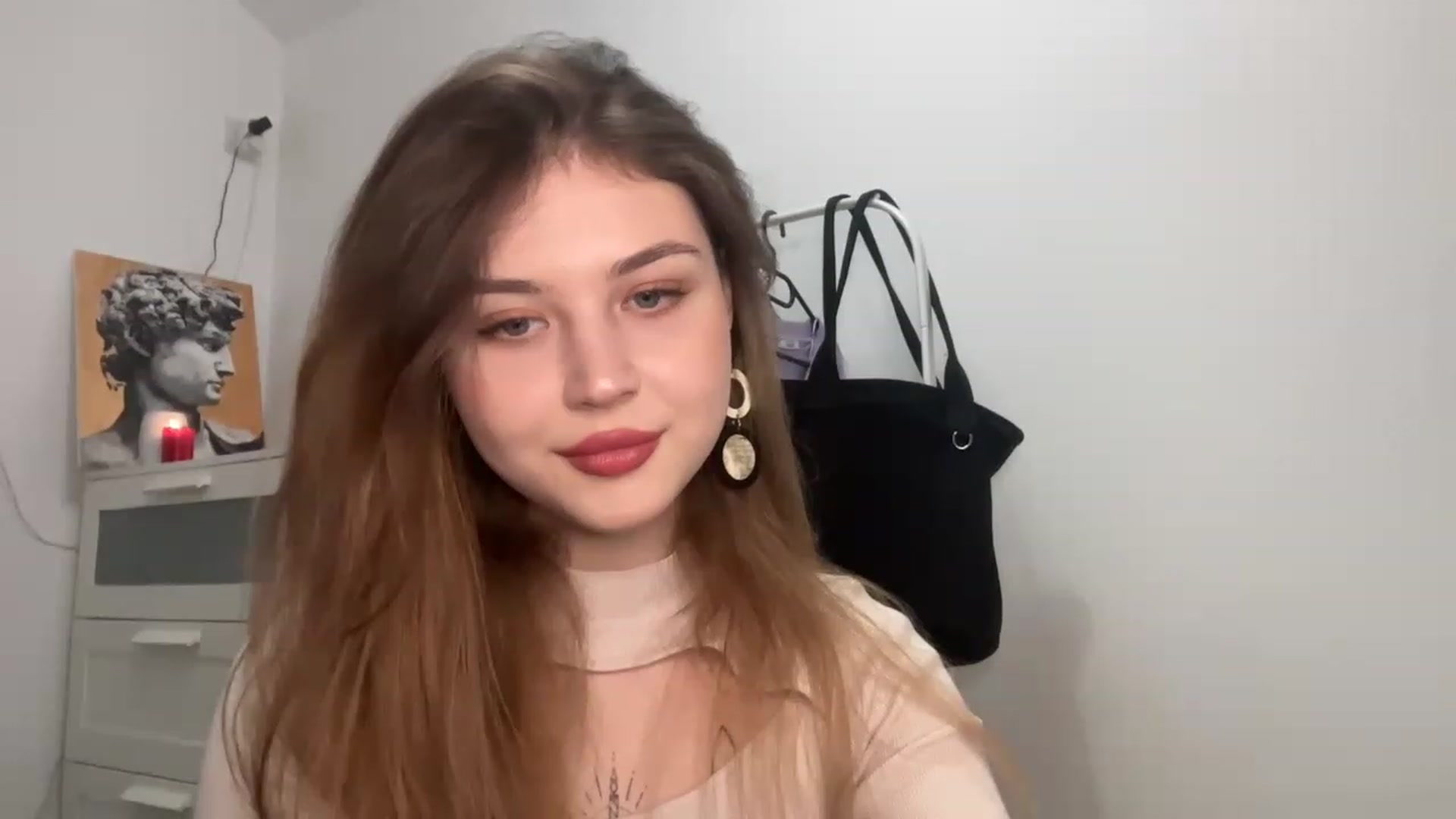 Gallery image thumbnail from Cassiopeeia's myfreecams stream on, 12/11/2022, 17:46 image 18 of 20