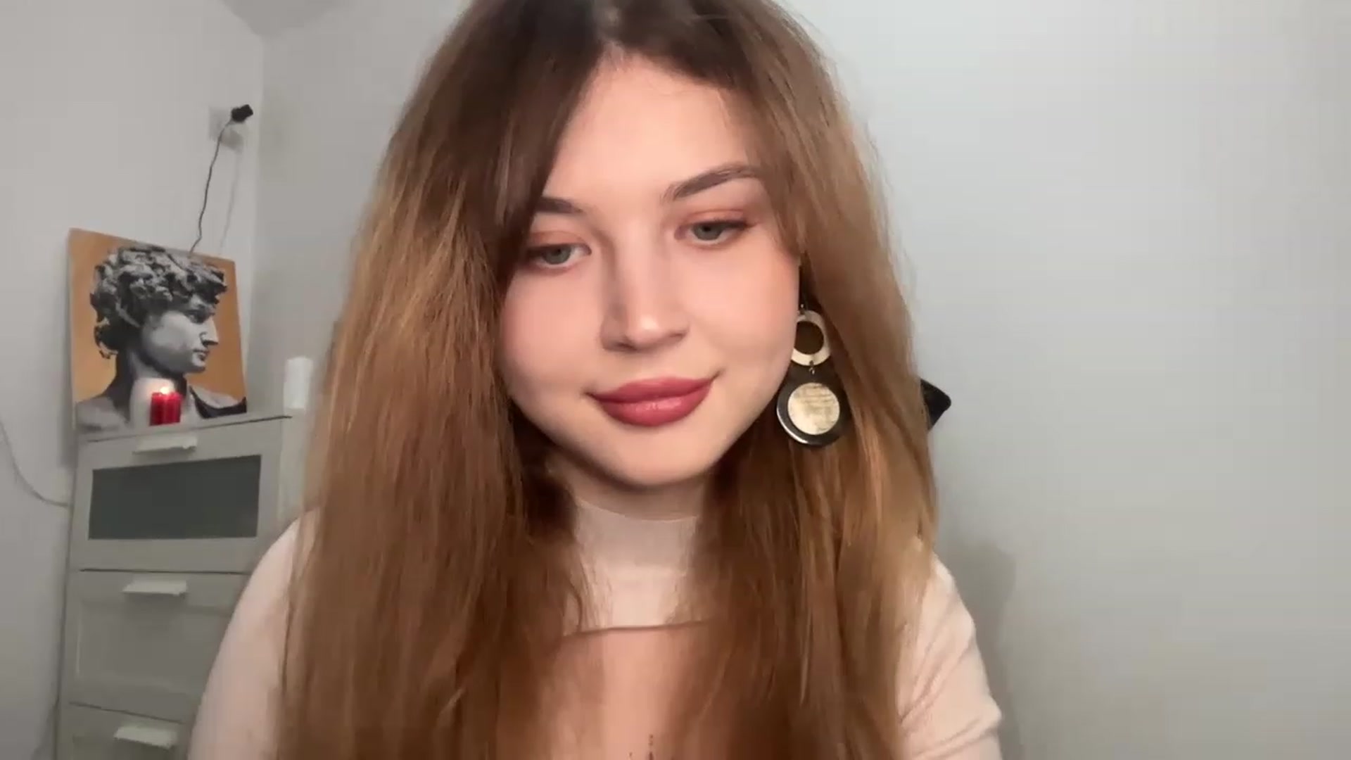 Gallery image thumbnail from Cassiopeeia's myfreecams stream on, 12/11/2022, 17:46 image 16 of 20