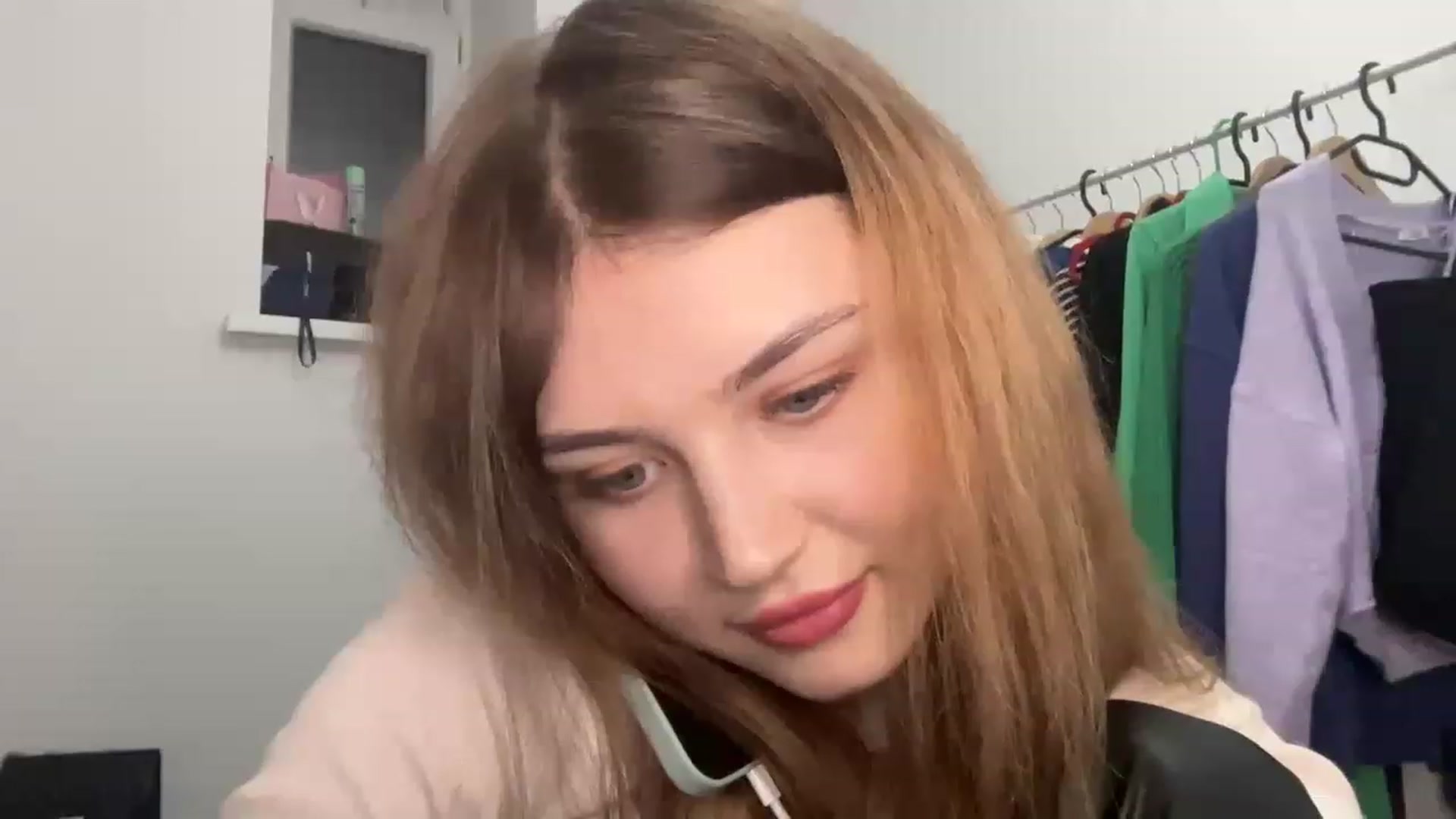 Gallery image thumbnail from Cassiopeeia's myfreecams stream on, 12/11/2022, 20:00 image 19 of 20