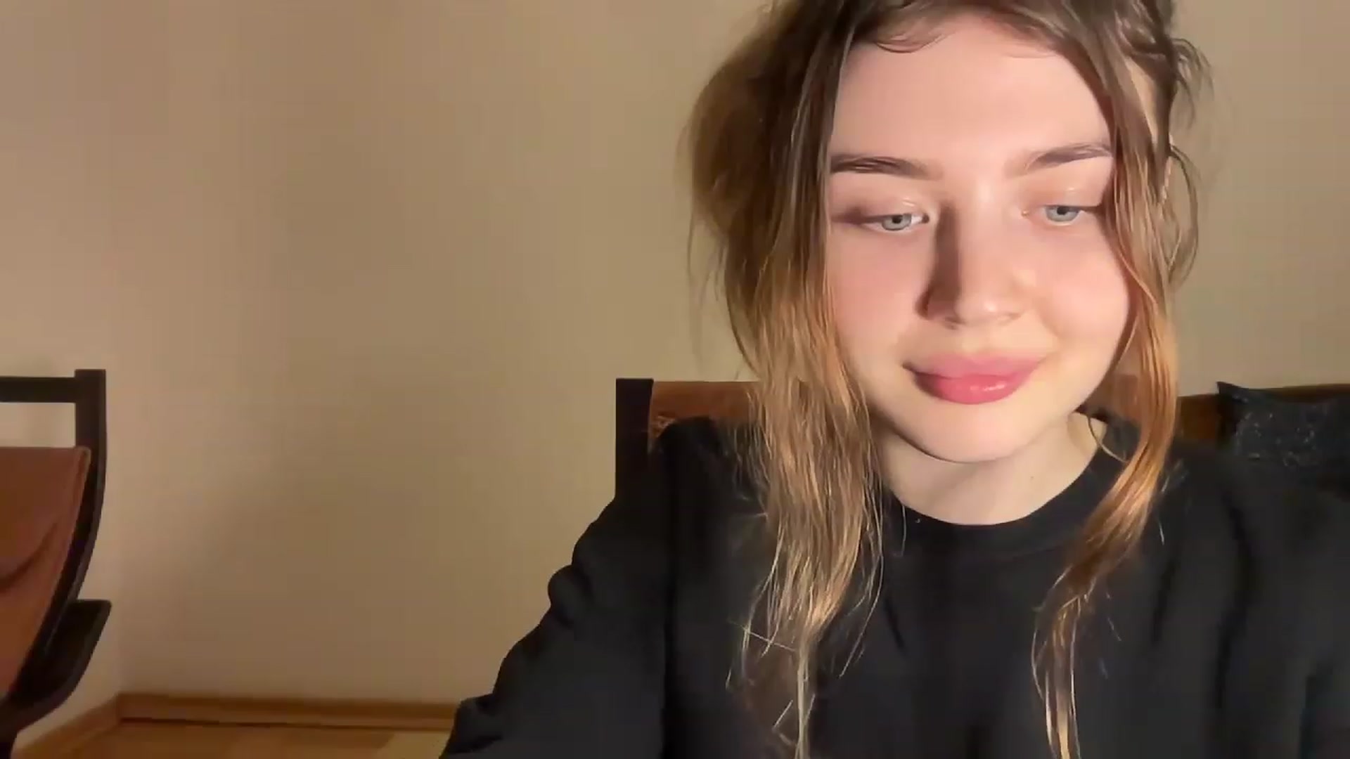 Gallery image thumbnail from Cassiopeeia's myfreecams stream on, 12/18/2022, 13:49 image 19 of 20