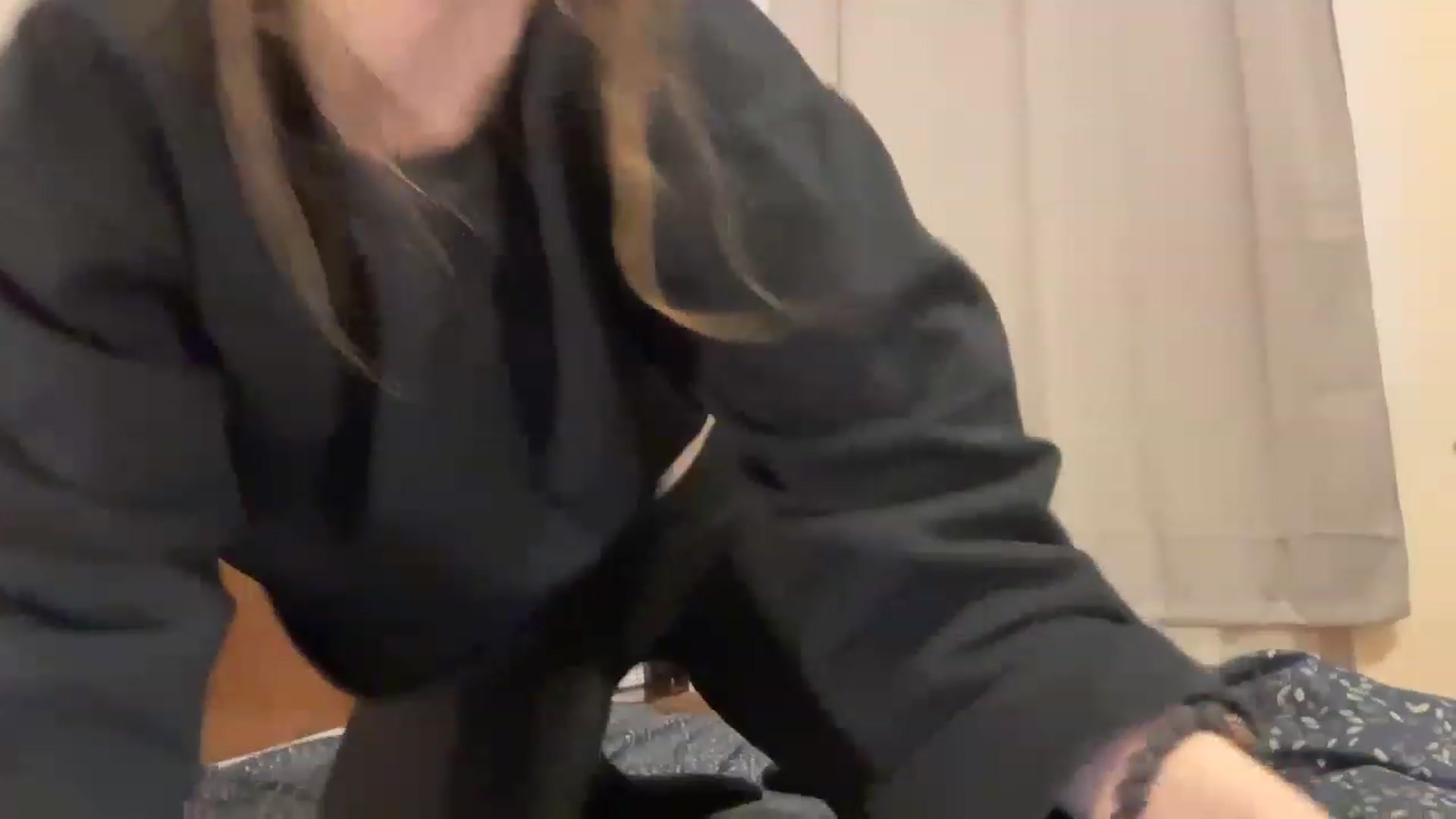 Gallery image thumbnail from Cassiopeeia's myfreecams stream on, 12/18/2022, 13:49 image 11 of 20