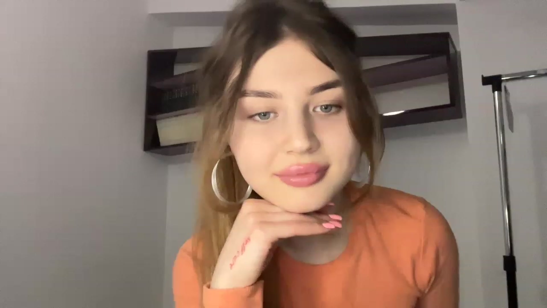 Gallery image thumbnail from Cassiopeeia's myfreecams stream on, 12/20/2022, 18:45 image 6 of 20
