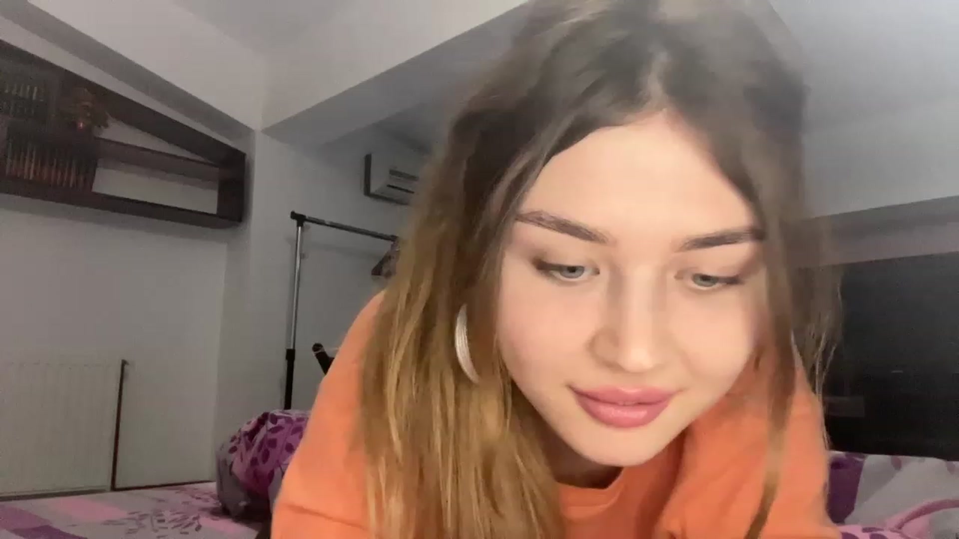Gallery image thumbnail from Cassiopeeia's myfreecams stream on, 12/20/2022, 18:45 image 18 of 20