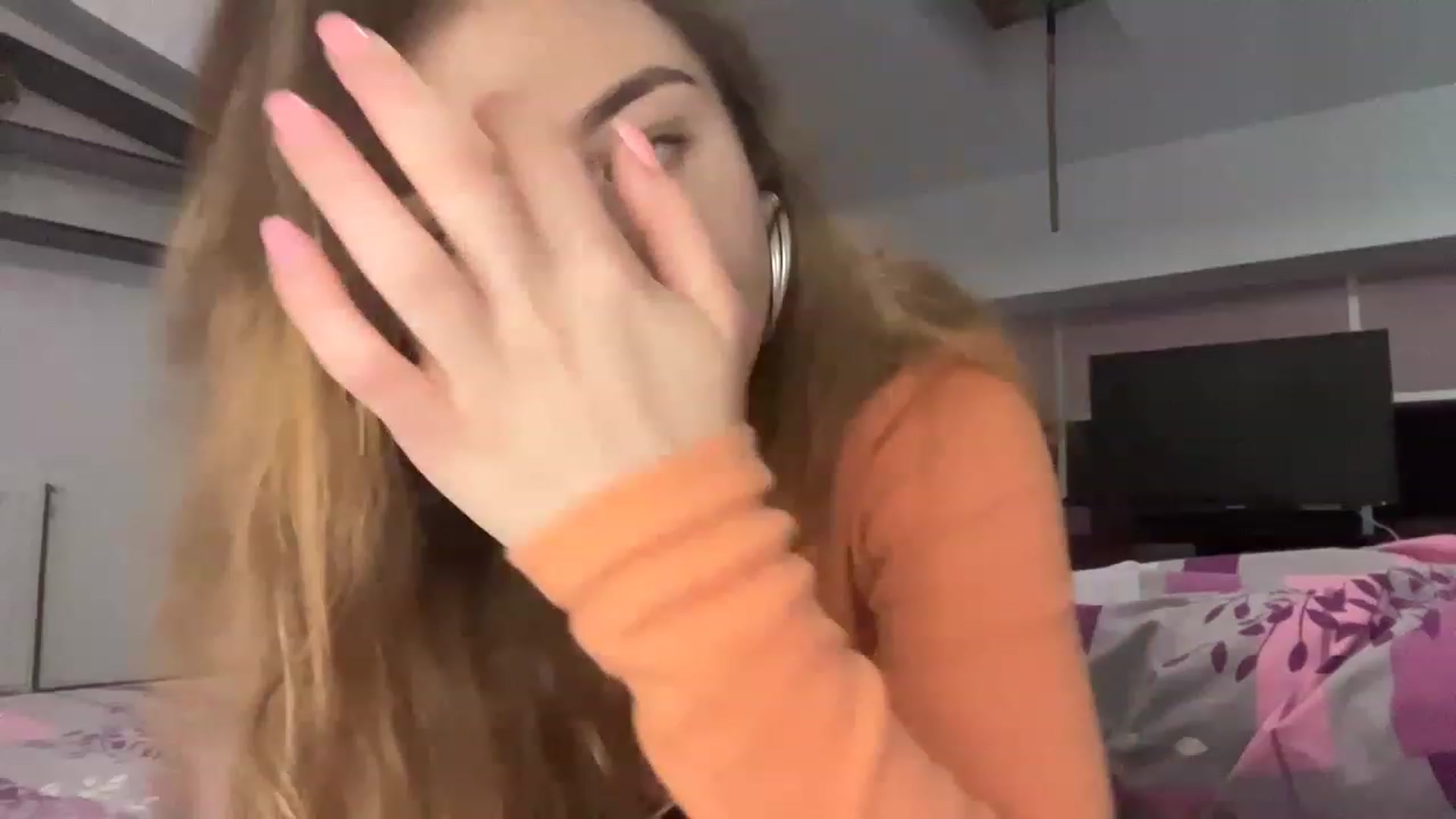 Gallery image thumbnail from Cassiopeeia's myfreecams stream on, 12/20/2022, 19:38 image 2 of 20