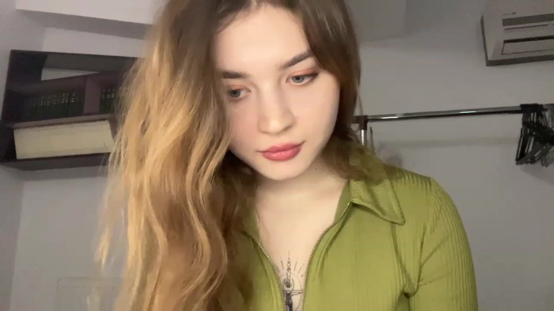 Gallery image thumbnail from Cassiopeeia's myfreecams stream on, 12/24/2022, 18:44 image 10 of 20