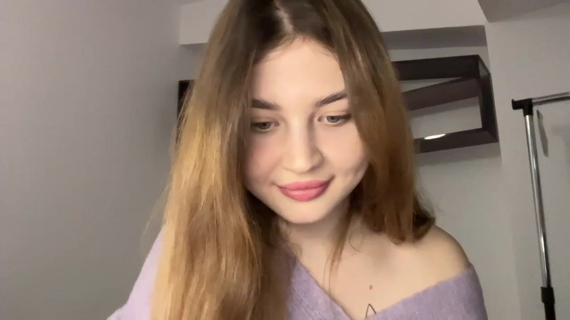 Gallery image thumbnail from Cassiopeeia's myfreecams stream on, 12/28/2022, 20:19 image 2 of 20