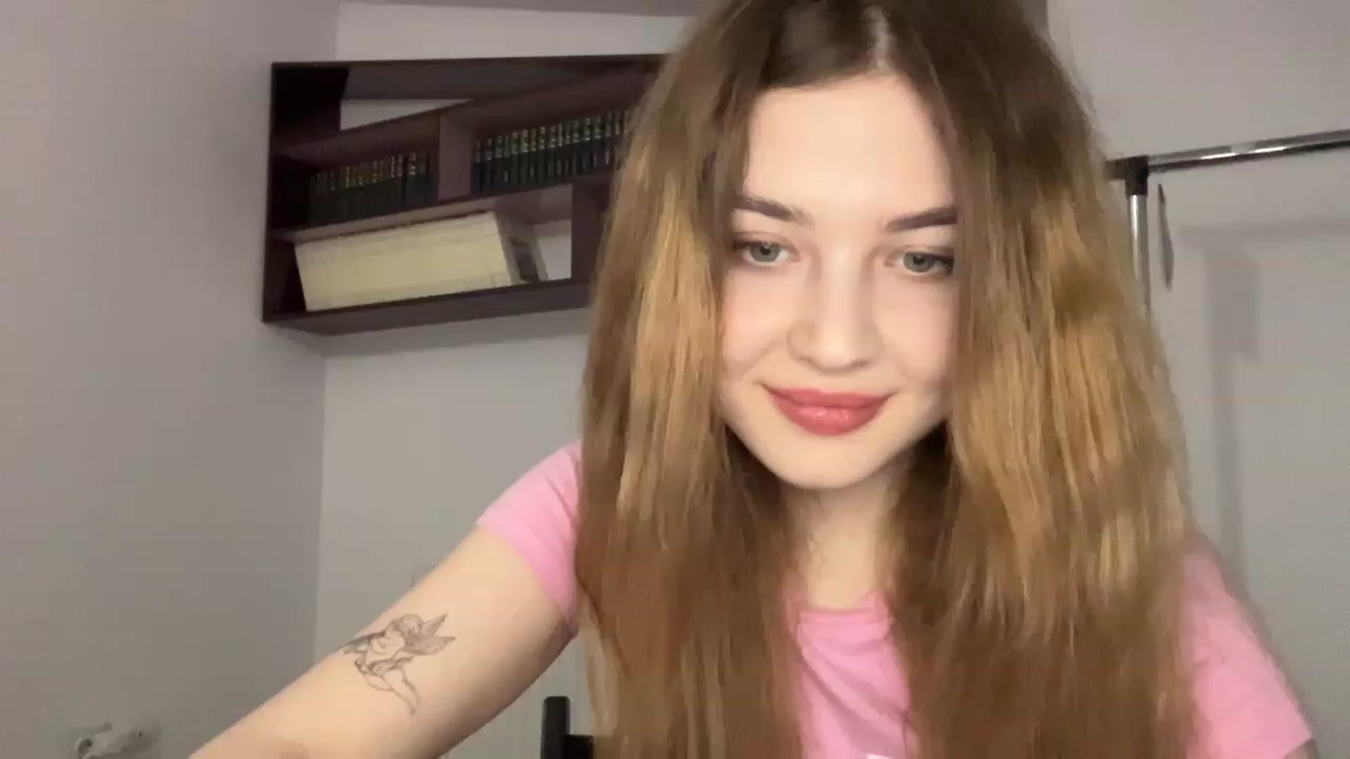 Gallery image thumbnail from Cassiopeeia's myfreecams stream on, 12/30/2022, 17:50 image 16 of 20