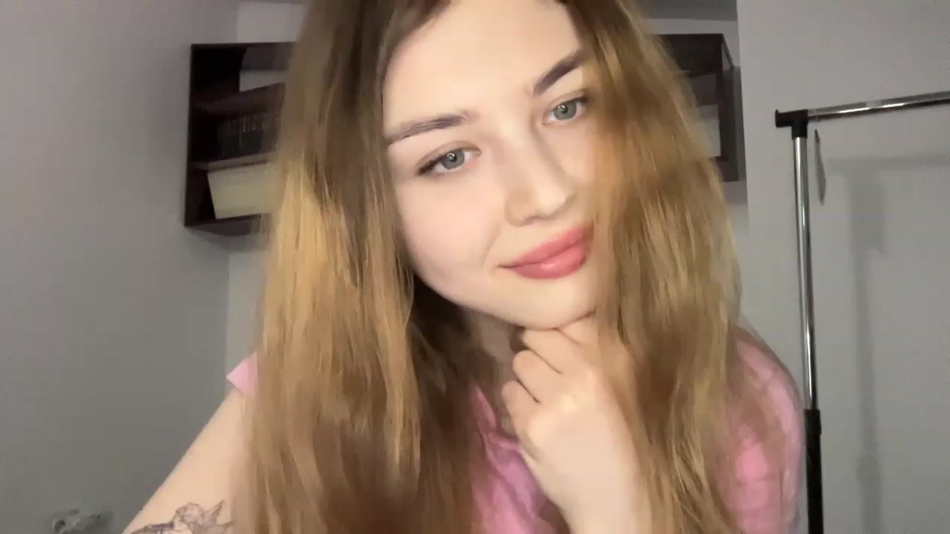 Gallery image thumbnail from Cassiopeeia's myfreecams stream on, 12/30/2022, 17:50 image 6 of 20