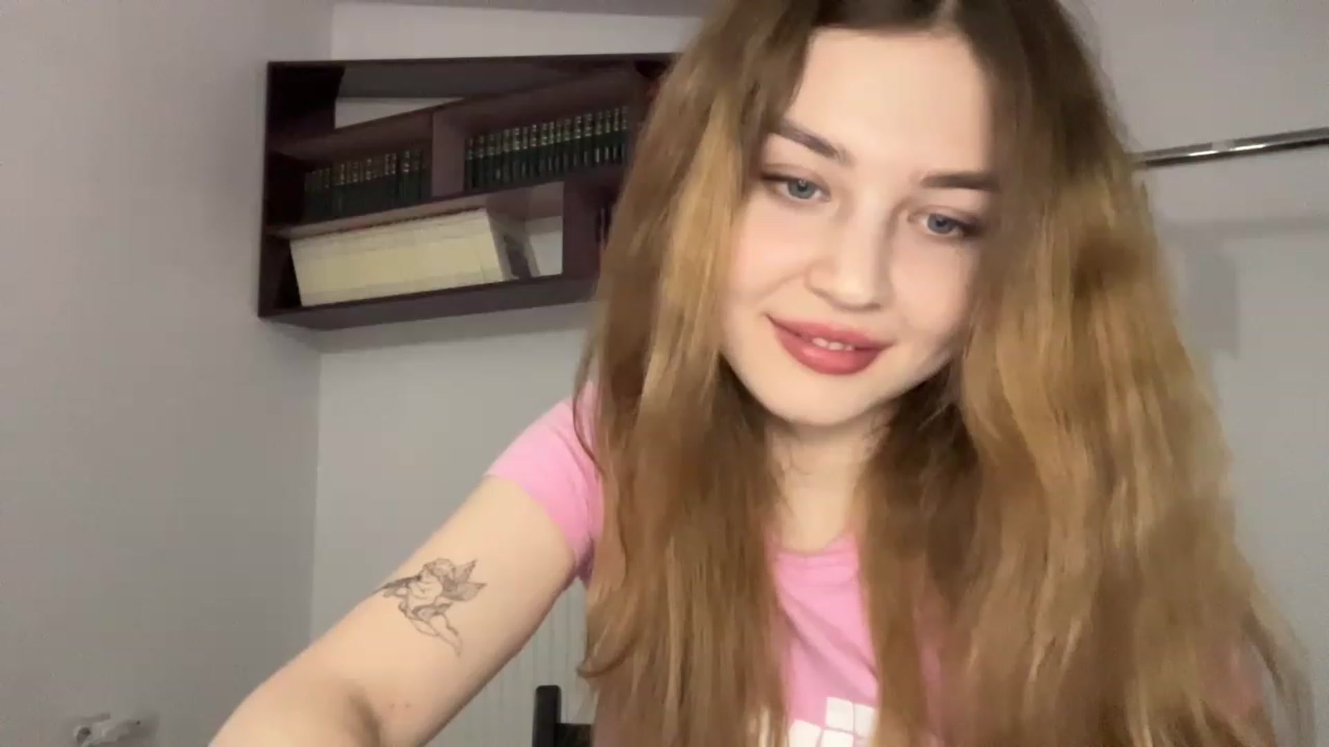 Gallery image thumbnail from Cassiopeeia's myfreecams stream on, 12/30/2022, 17:50 image 15 of 20