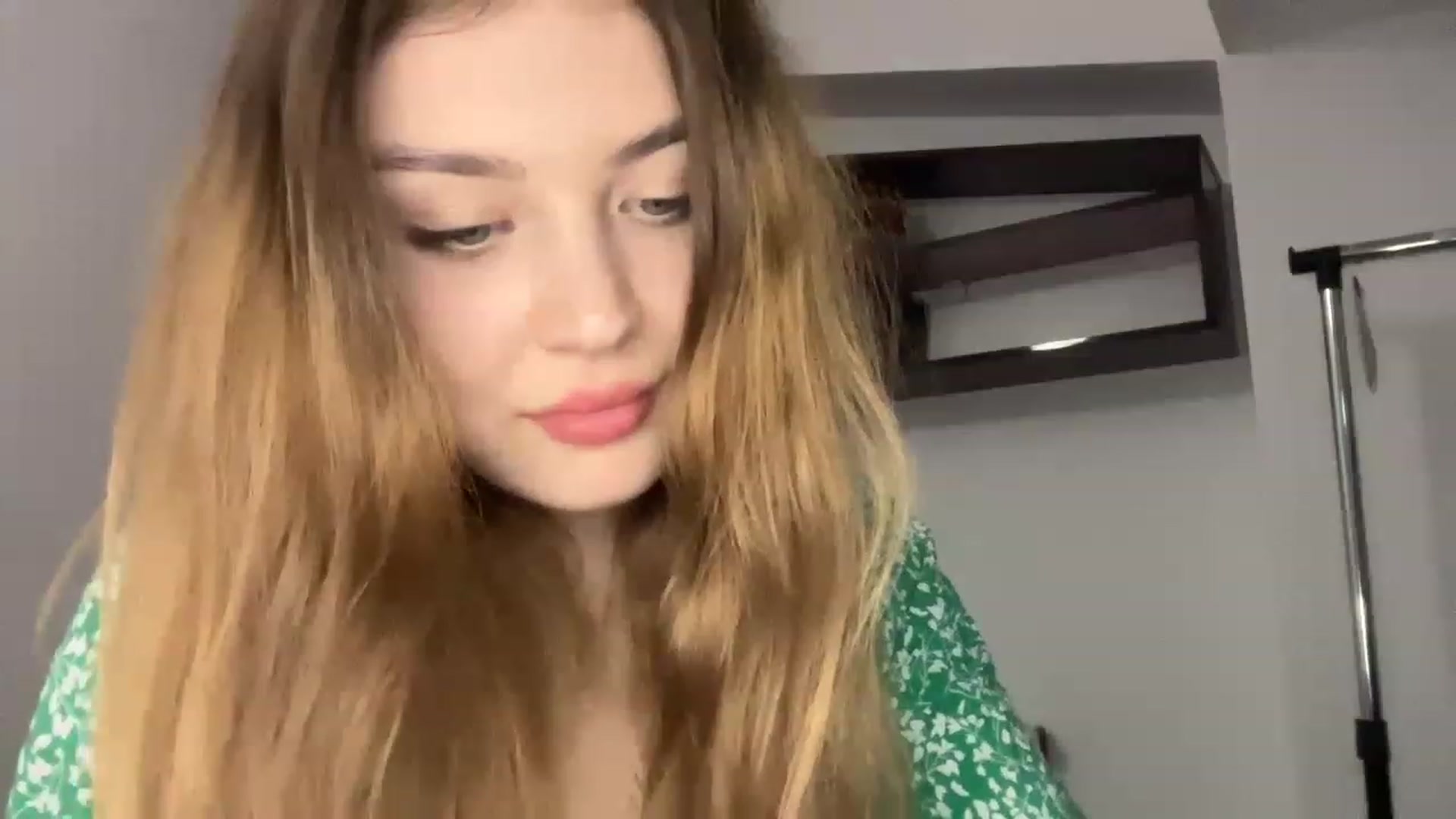 Gallery image thumbnail from Cassiopeeia's myfreecams stream on, 12/31/2022, 19:34 image 17 of 20