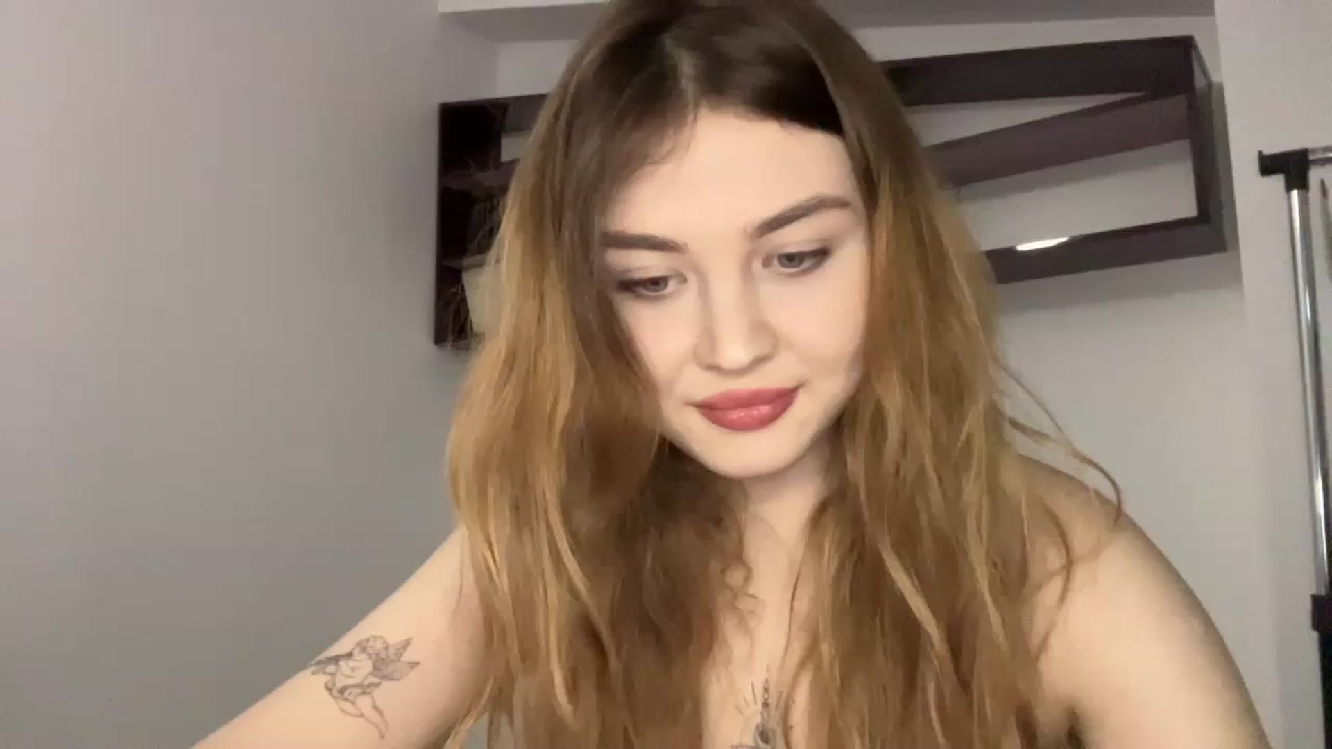 Gallery image thumbnail from Cassiopeeia's myfreecams stream on, 01/01/2023, 17:47 image 17 of 20