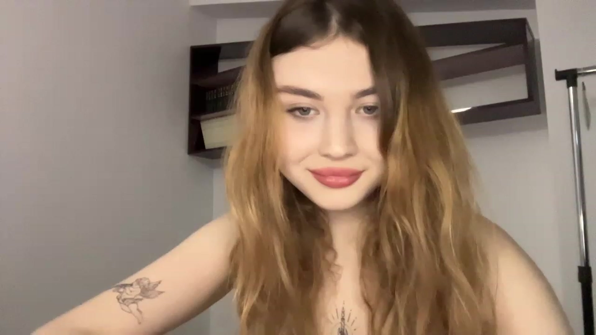 Gallery image thumbnail from Cassiopeeia's myfreecams stream on, 01/01/2023, 17:47 image 14 of 20