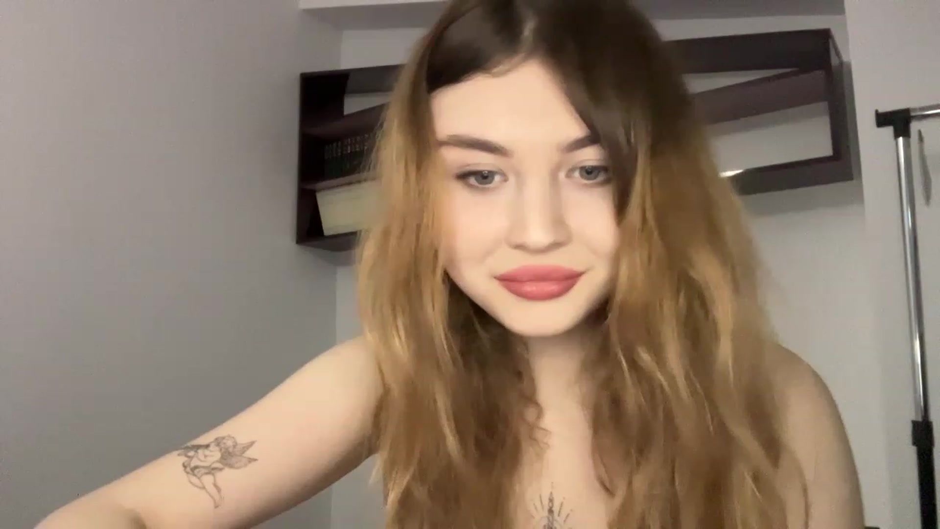 Gallery image thumbnail from Cassiopeeia's myfreecams stream on, 01/01/2023, 17:47 image 13 of 20