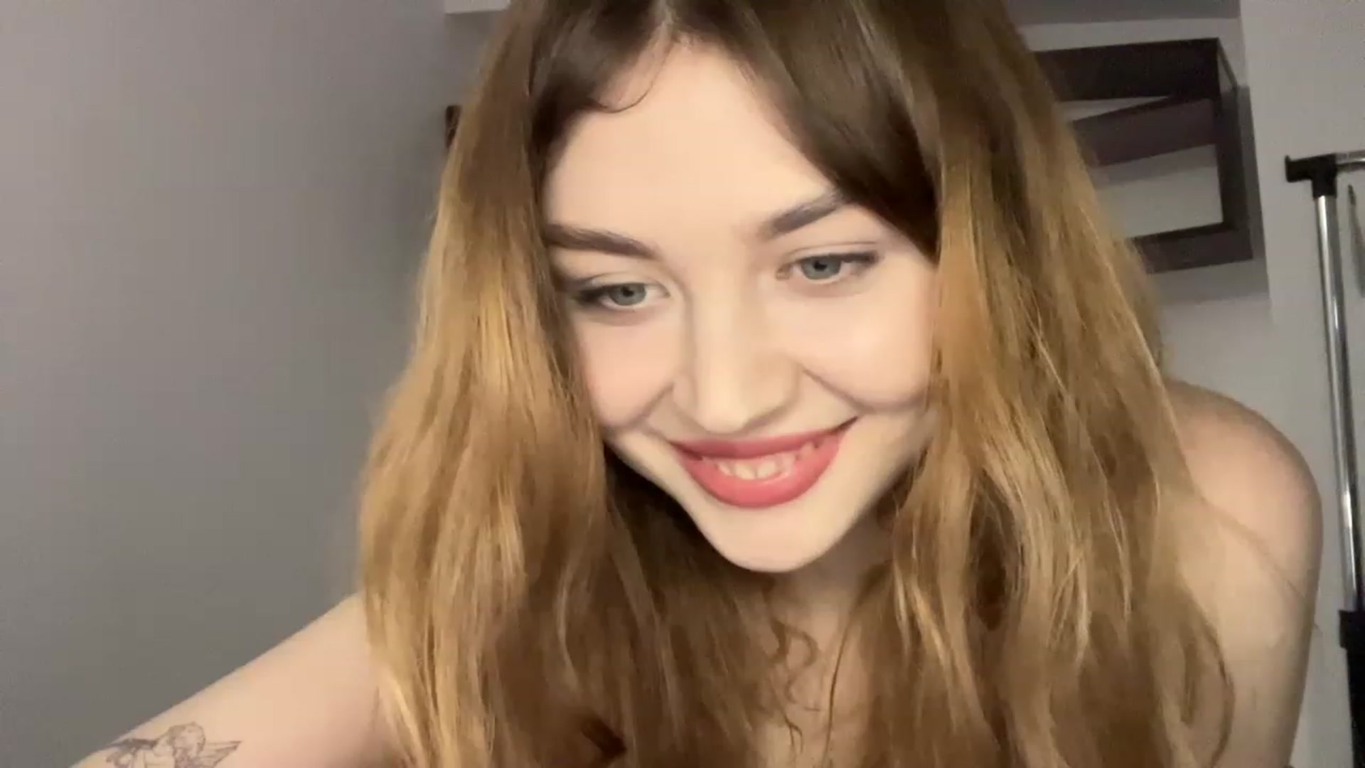 Gallery image thumbnail from Cassiopeeia's myfreecams stream on, 01/01/2023, 18:04 image 7 of 20