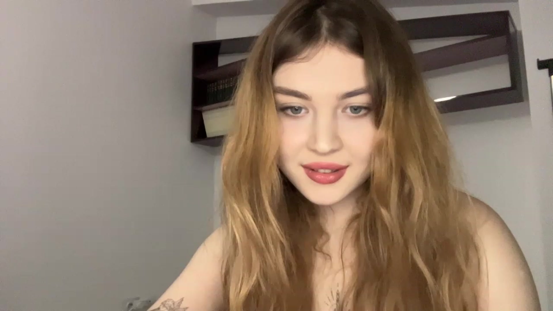 Gallery image thumbnail from Cassiopeeia's myfreecams stream on, 01/01/2023, 18:04 image 17 of 20