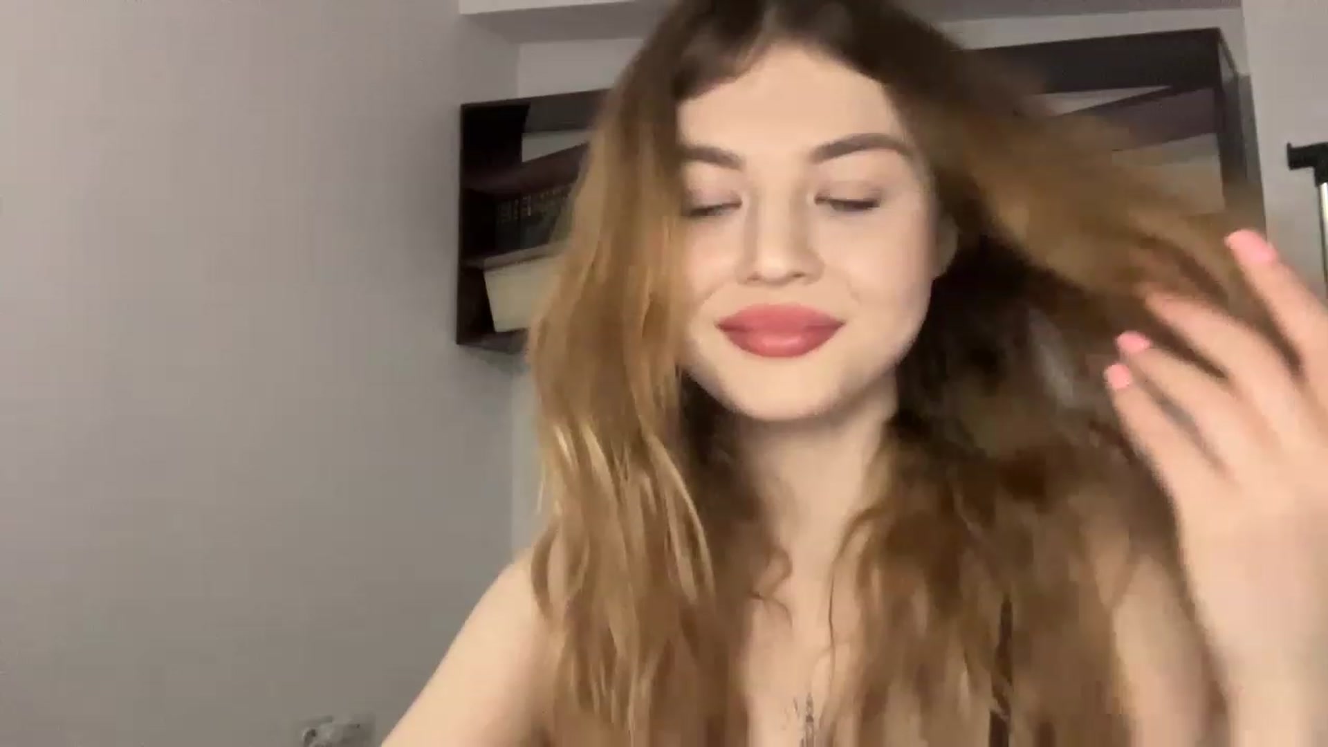 Gallery image thumbnail from Cassiopeeia's myfreecams stream on, 01/01/2023, 18:04 image 15 of 20