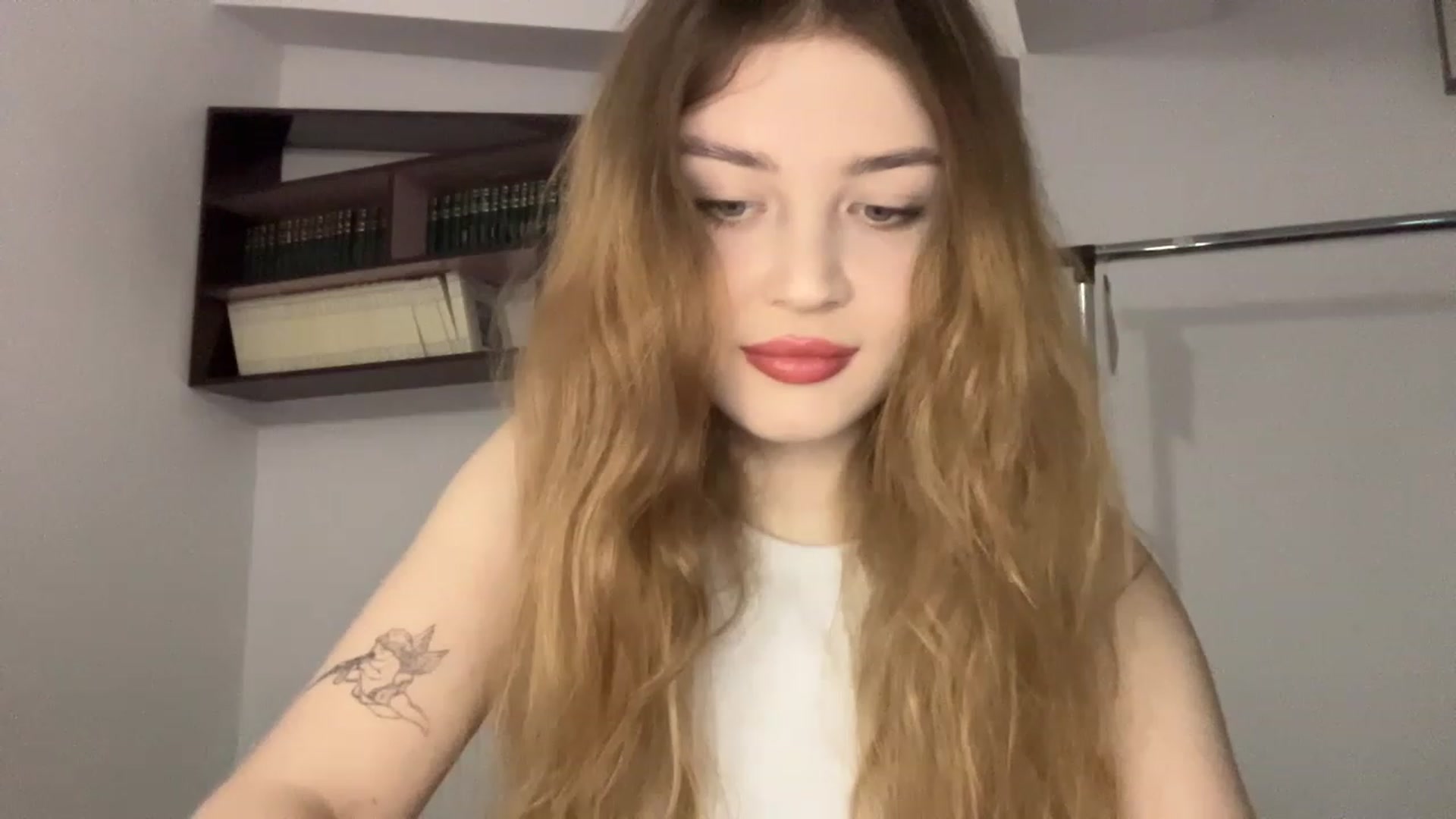 Gallery image thumbnail from Cassiopeeia's myfreecams stream on, 01/02/2023, 17:51 image 3 of 20