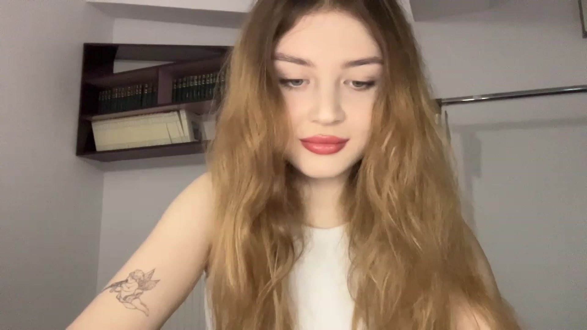 Gallery image thumbnail from Cassiopeeia's myfreecams stream on, 01/02/2023, 17:51 image 5 of 20