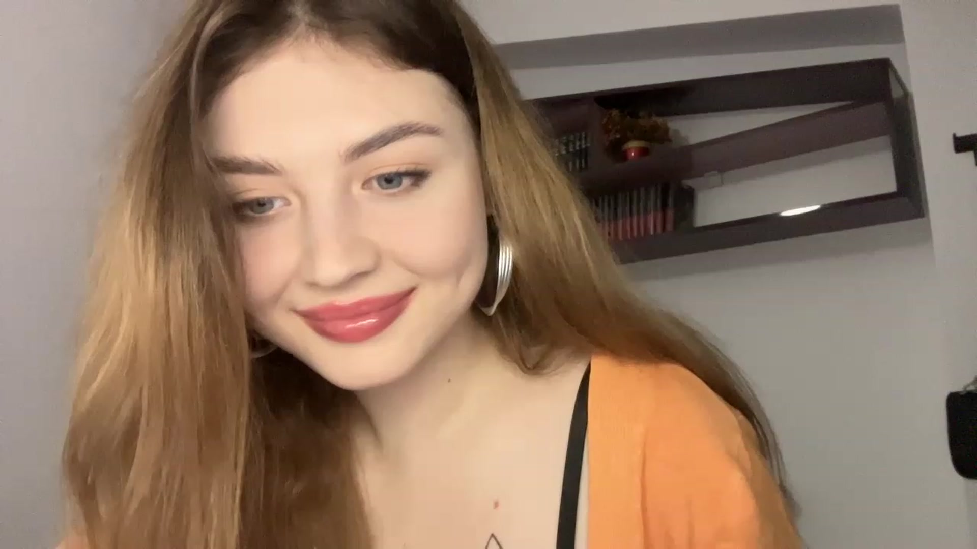 Gallery image thumbnail from Cassiopeeia's myfreecams stream on, 01/05/2023, 17:29 image 14 of 20