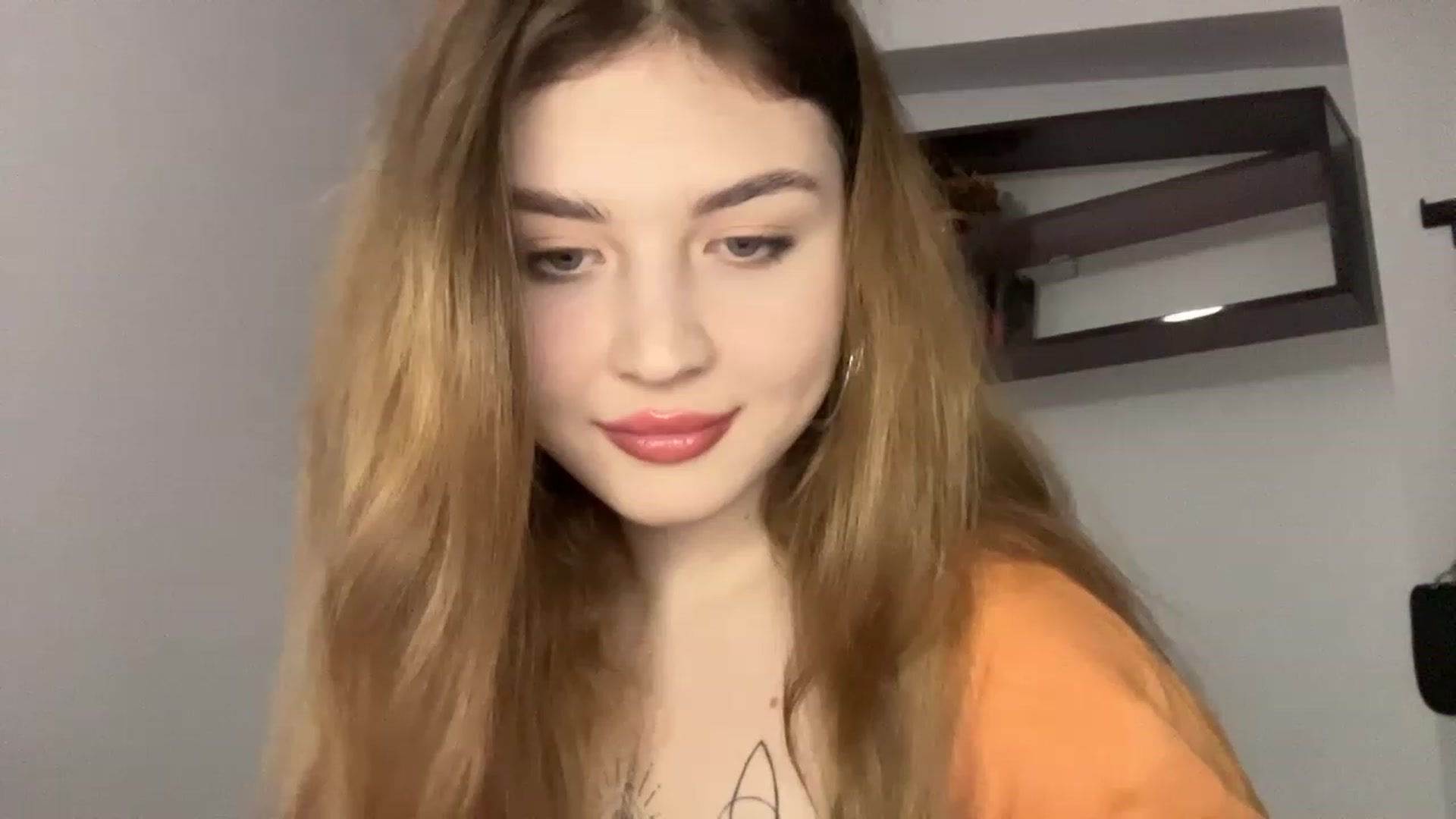 Gallery image thumbnail from Cassiopeeia's myfreecams stream on, 01/05/2023, 17:29 image 13 of 20