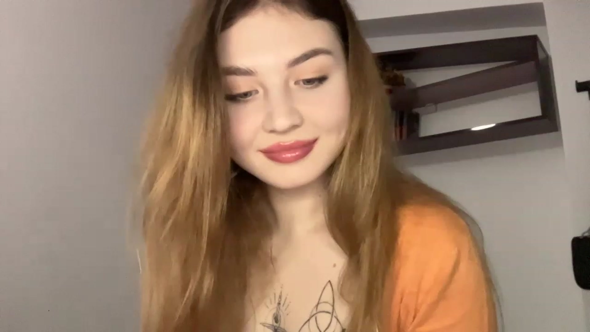 Gallery image thumbnail from Cassiopeeia's myfreecams stream on, 01/05/2023, 17:29 image 2 of 20