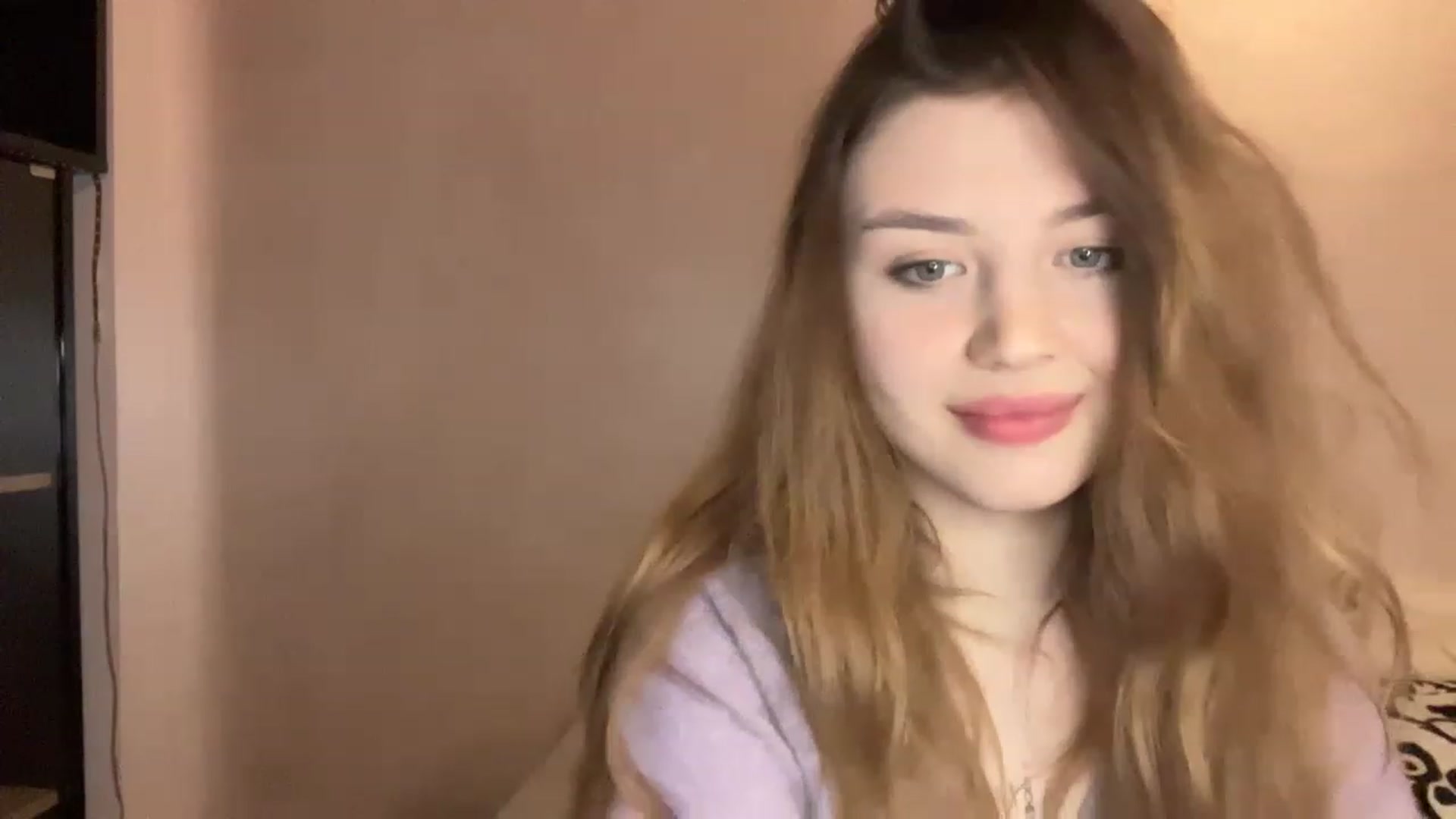 Gallery image thumbnail from Cassiopeeia's myfreecams stream on, 01/12/2023, 19:48 image 6 of 20