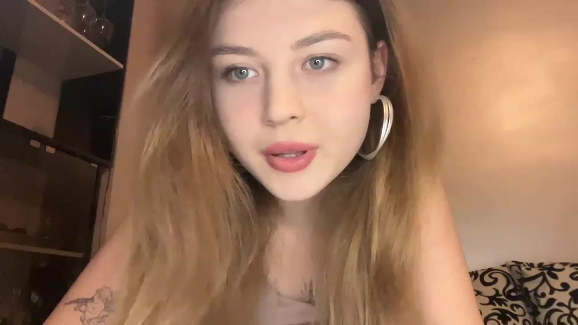 Gallery image thumbnail from Cassiopeeia's myfreecams stream on, 01/16/2023, 17:25 image 15 of 20