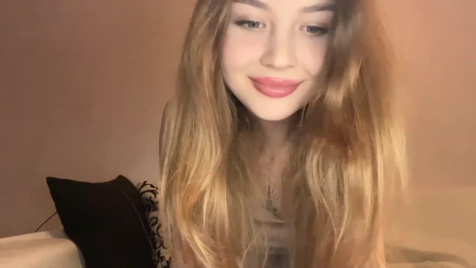 Gallery image thumbnail from Cassiopeeia's myfreecams stream on, 01/16/2023, 18:08 image 1 of 20