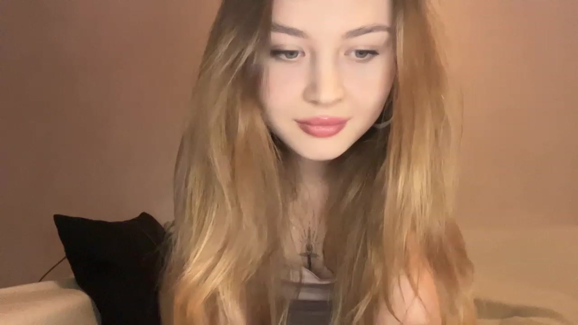Gallery image thumbnail from Cassiopeeia's myfreecams stream on, 01/16/2023, 18:08 image 7 of 20