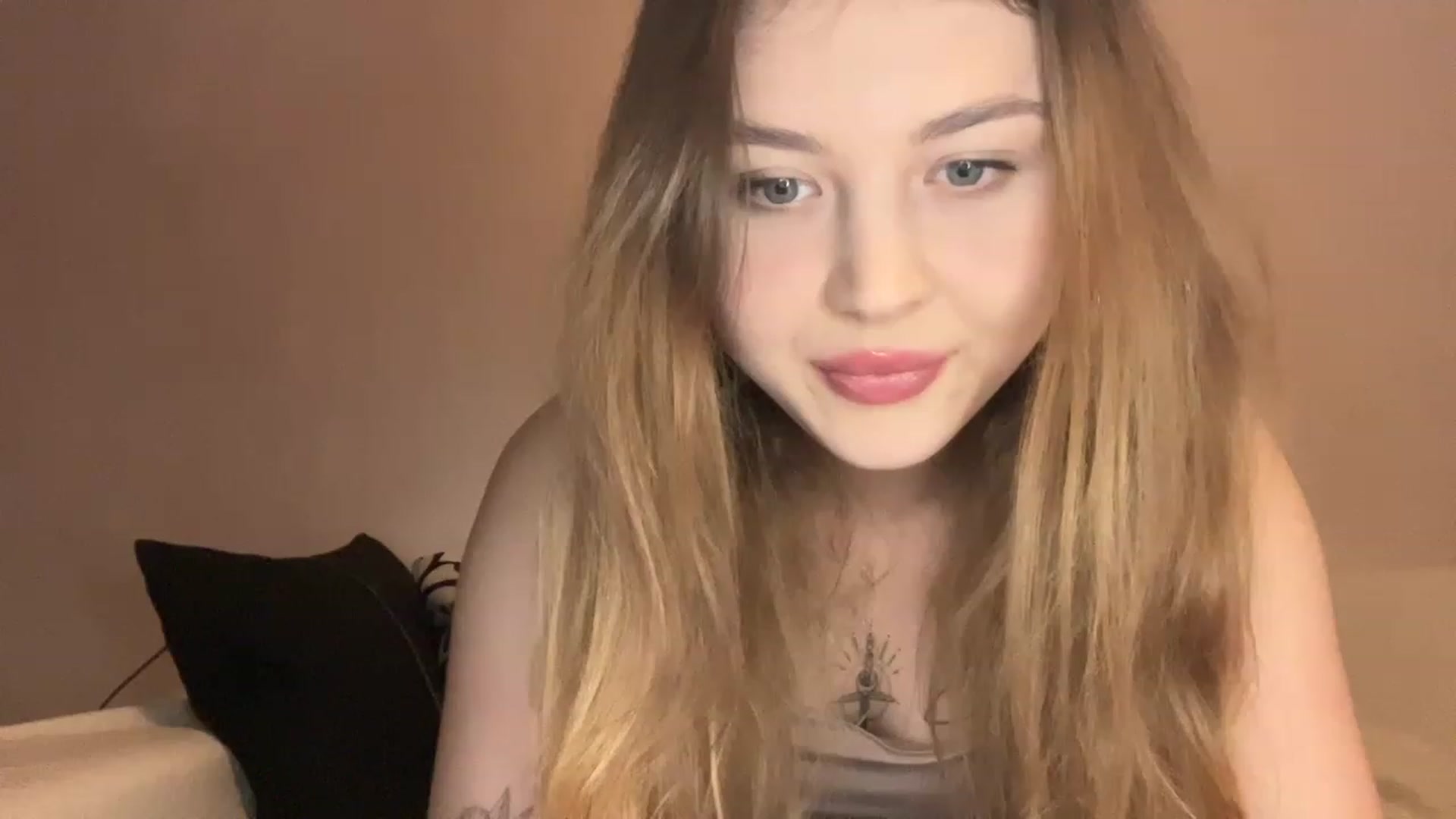 Gallery image thumbnail from Cassiopeeia's myfreecams stream on, 01/16/2023, 18:08 image 6 of 20