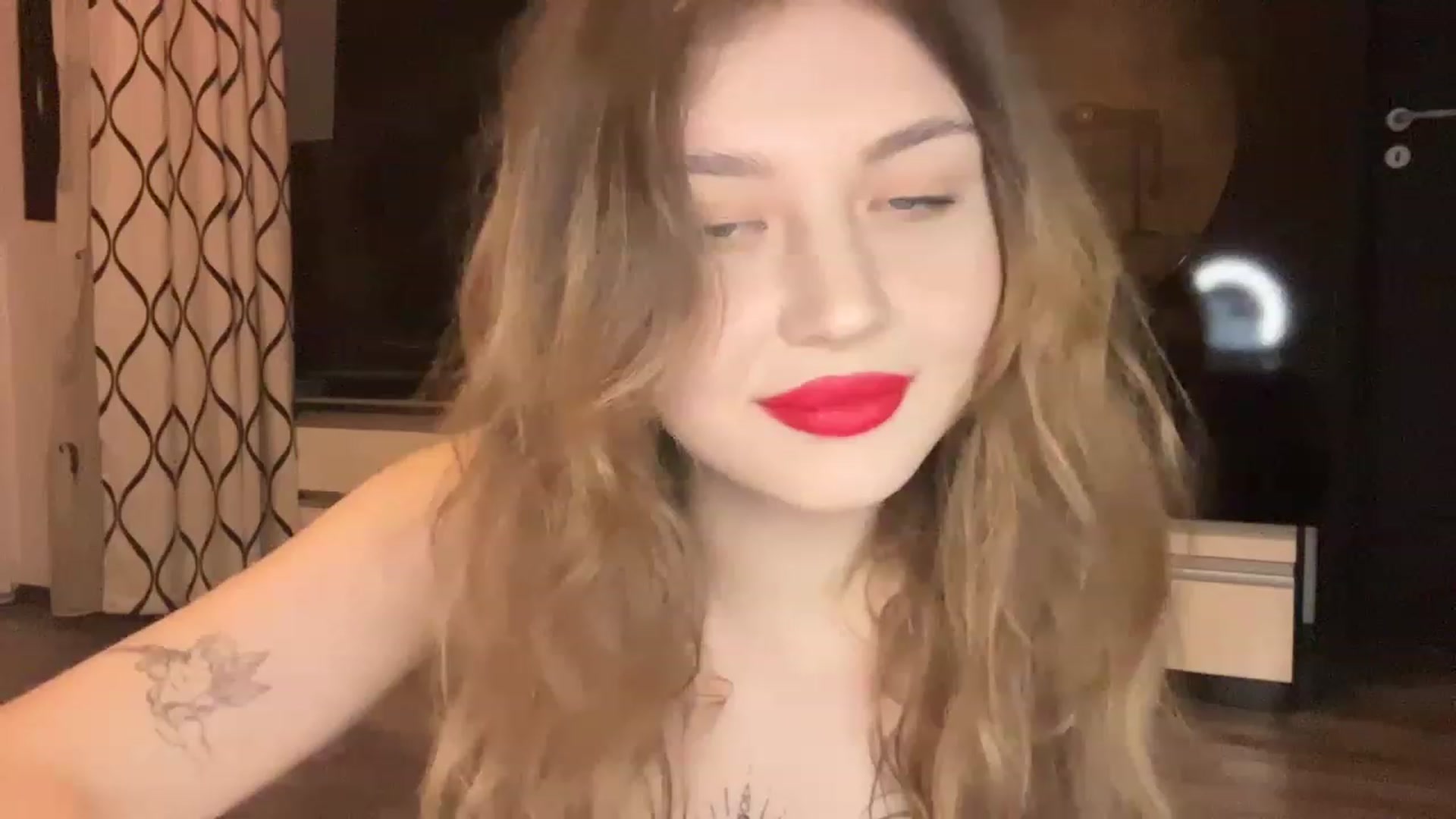 Gallery image thumbnail from Cassiopeeia's myfreecams stream on, 01/18/2023, 18:46 image 14 of 20