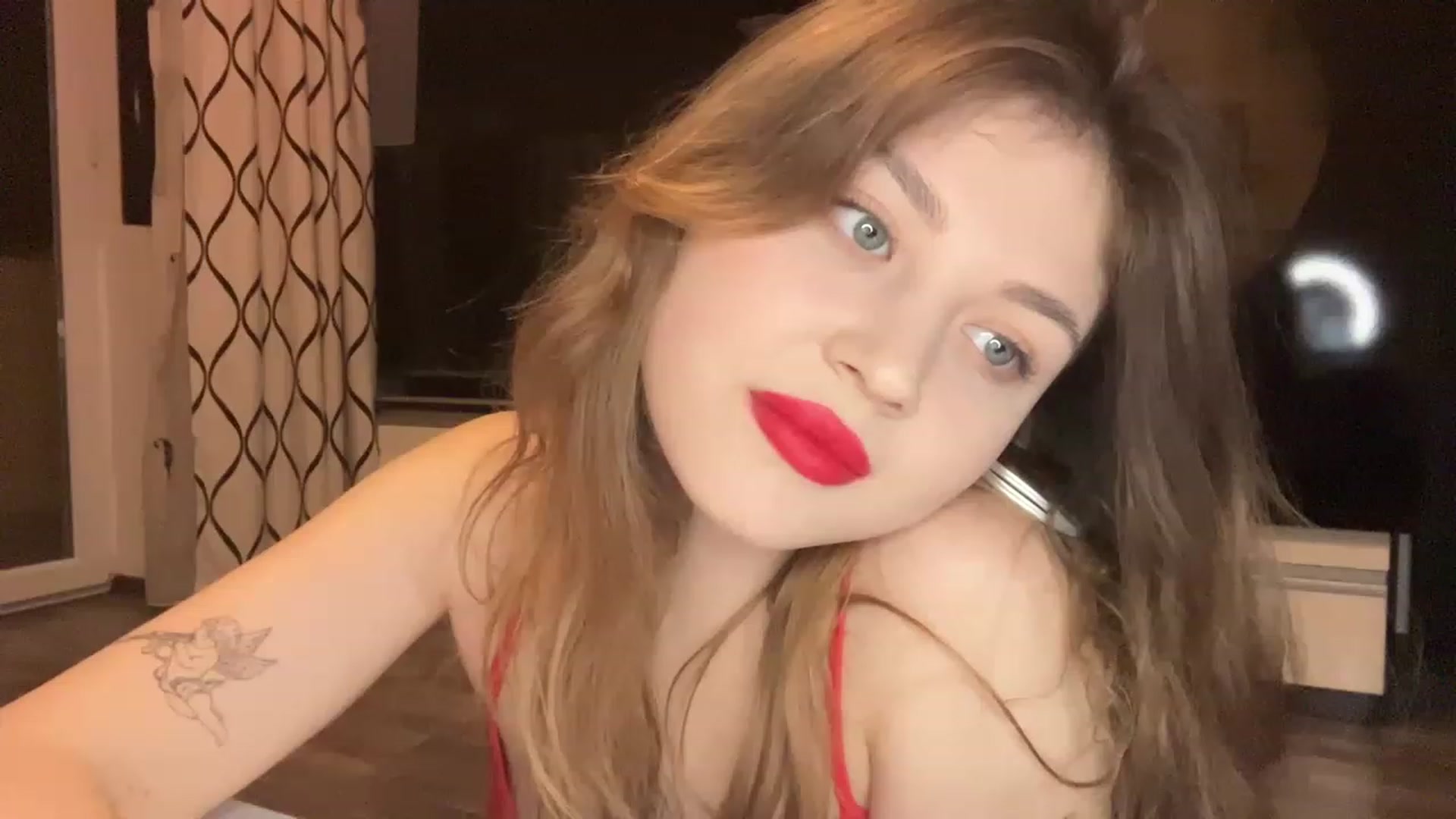 Gallery image thumbnail from Cassiopeeia's myfreecams stream on, 01/18/2023, 18:46 image 4 of 20
