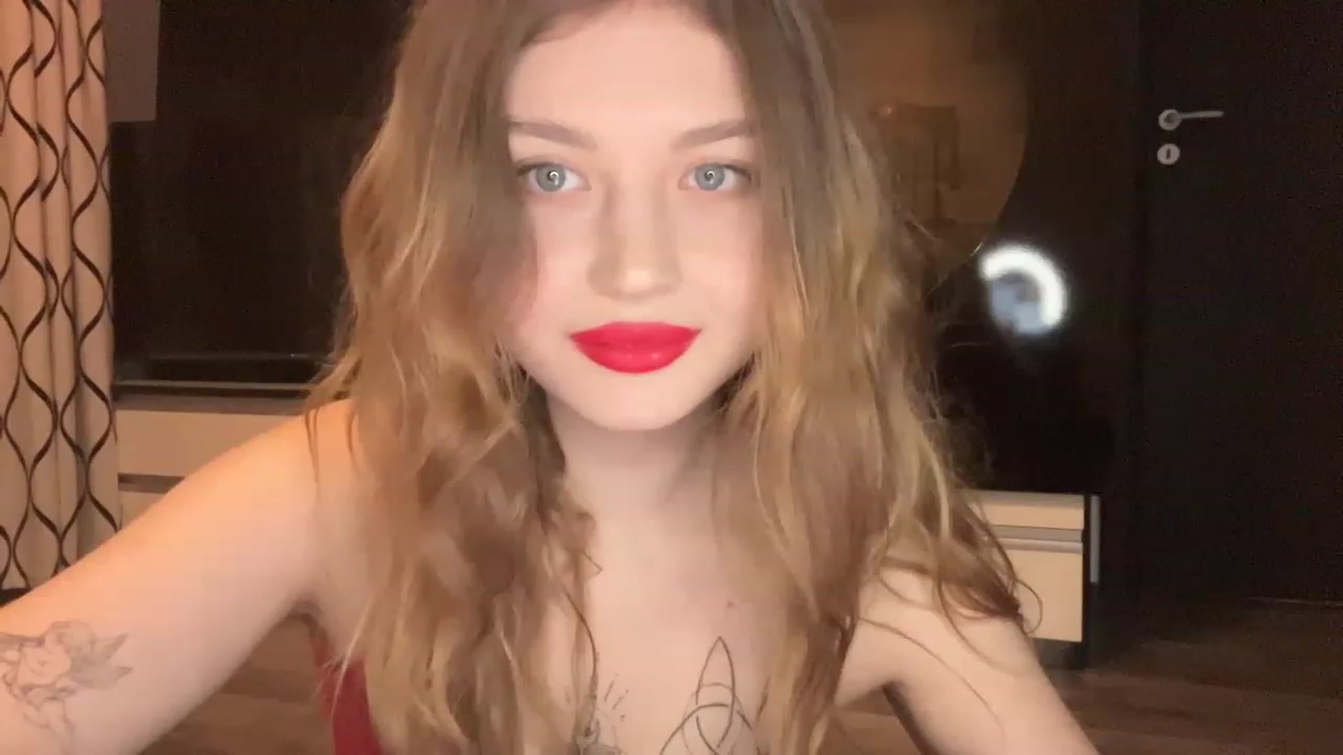 Gallery image thumbnail from Cassiopeeia's myfreecams stream on, 01/18/2023, 19:16 image 13 of 20