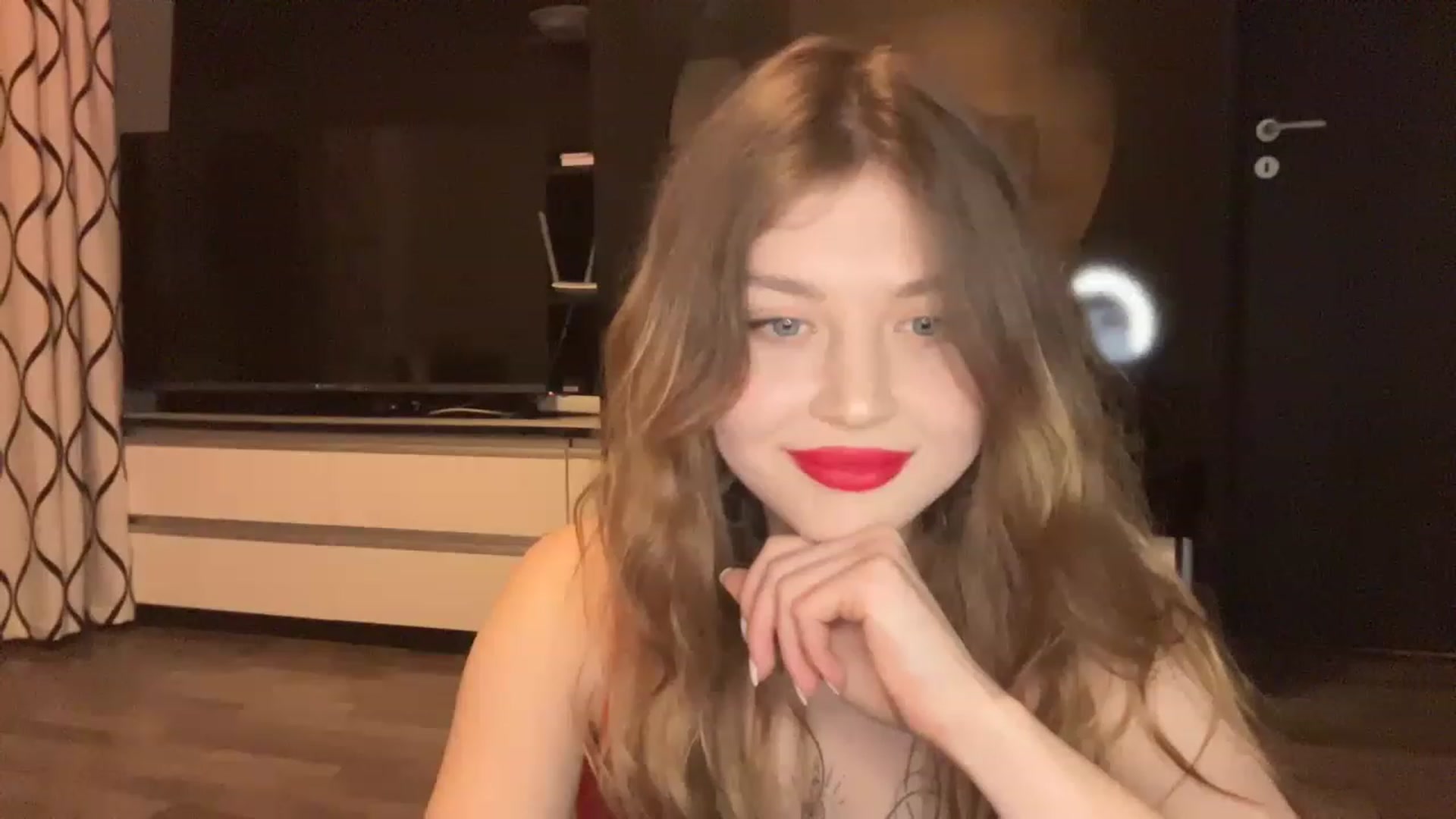 Gallery image thumbnail from Cassiopeeia's myfreecams stream on, 01/18/2023, 19:16 image 6 of 20