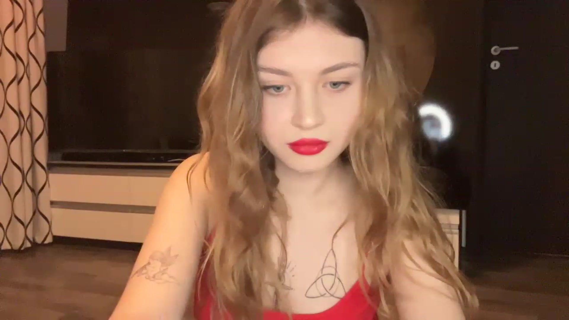 Gallery image thumbnail from Cassiopeeia's myfreecams stream on, 01/18/2023, 19:16 image 20 of 20