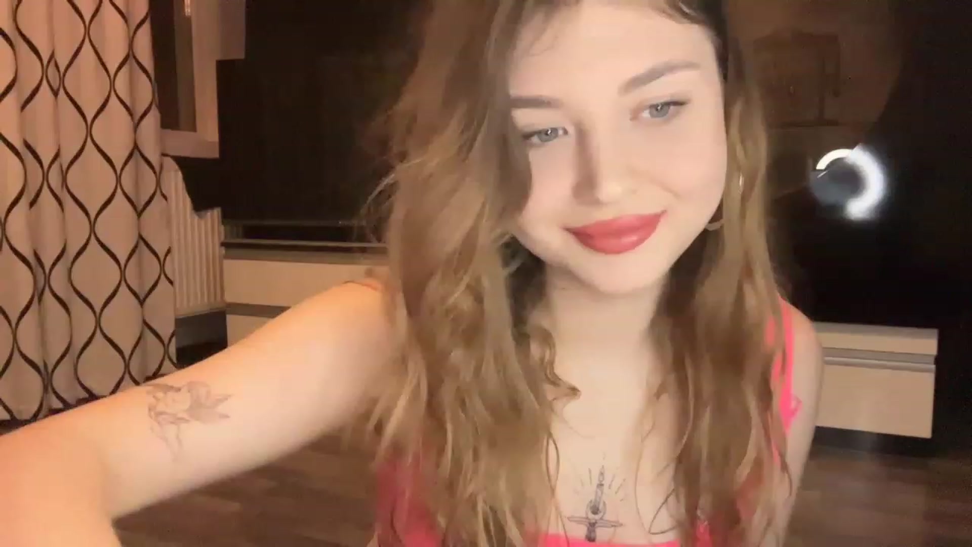 Gallery image thumbnail from Cassiopeeia's myfreecams stream on, 01/19/2023, 18:09 image 19 of 20
