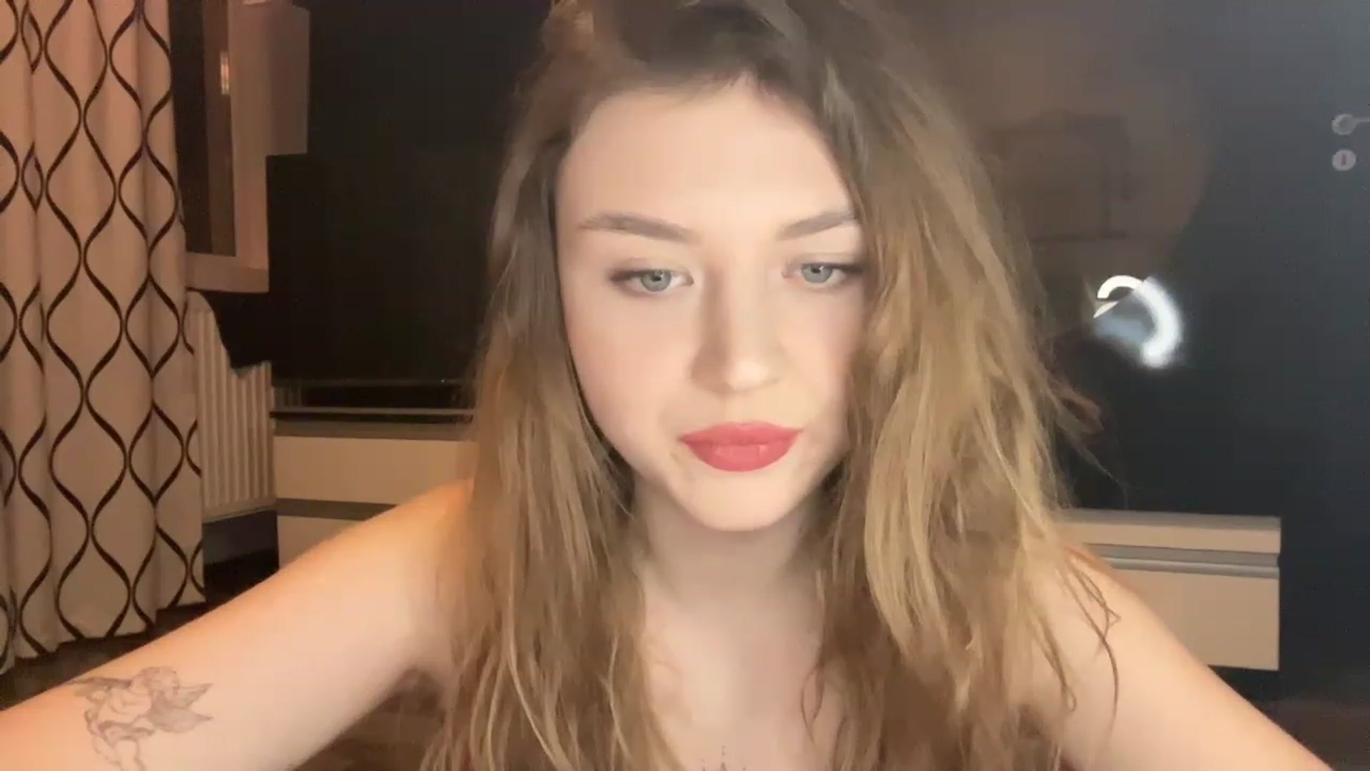 Gallery image thumbnail from Cassiopeeia's myfreecams stream on, 01/19/2023, 20:17 image 17 of 20