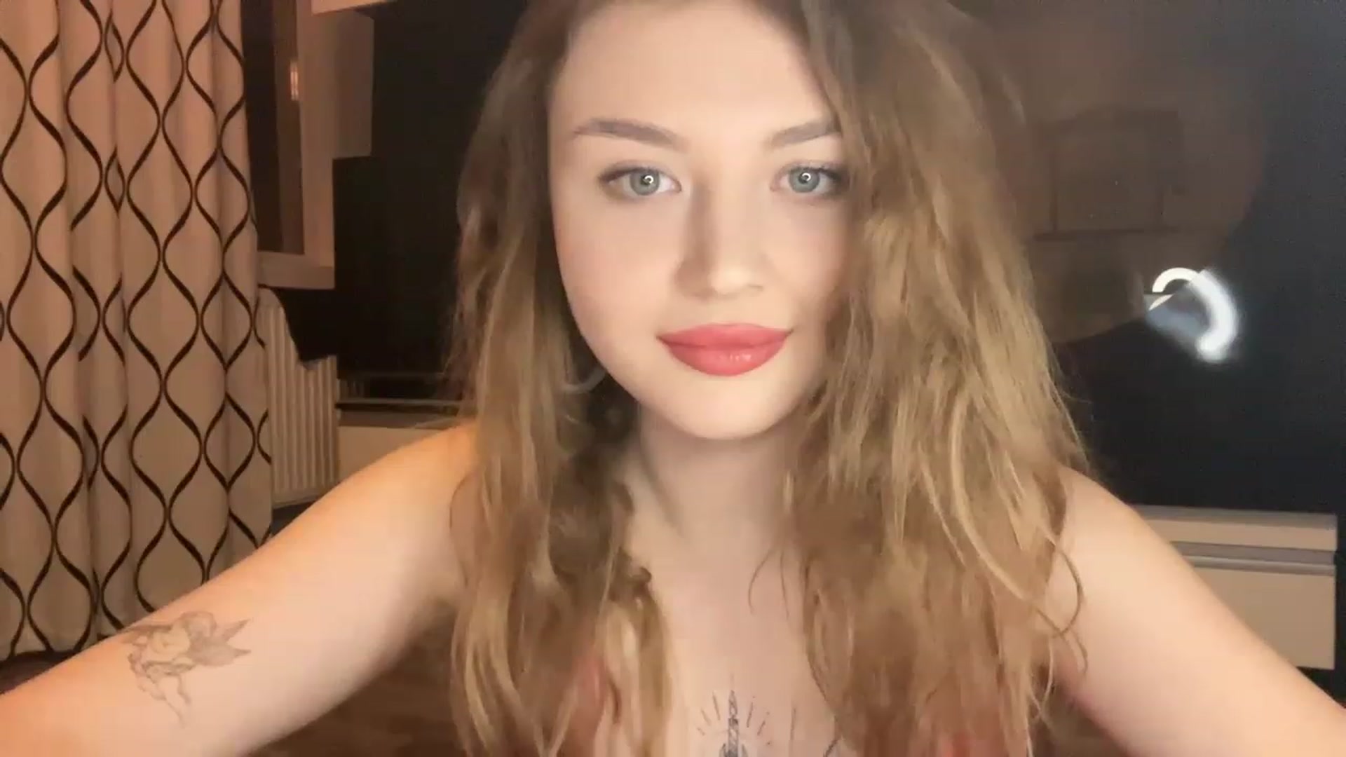 Gallery image thumbnail from Cassiopeeia's myfreecams stream on, 01/19/2023, 20:17 image 12 of 20