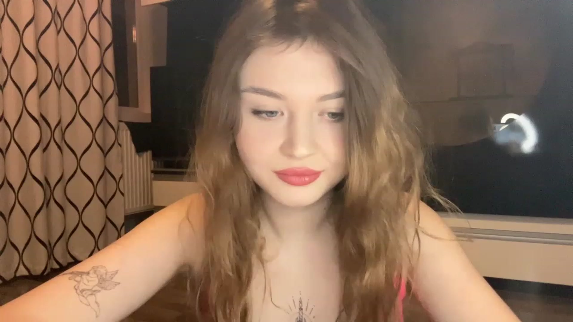 Gallery image thumbnail from Cassiopeeia's myfreecams stream on, 01/19/2023, 20:17 image 3 of 20