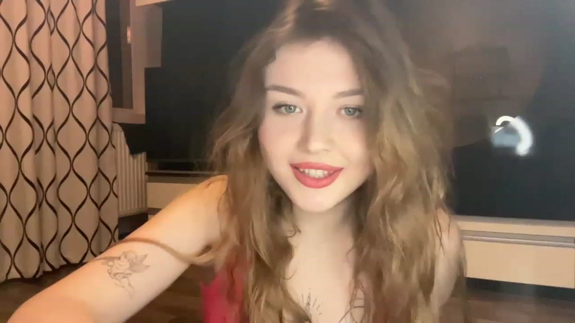 Gallery image thumbnail from Cassiopeeia's myfreecams stream on, 01/19/2023, 20:17 image 1 of 20