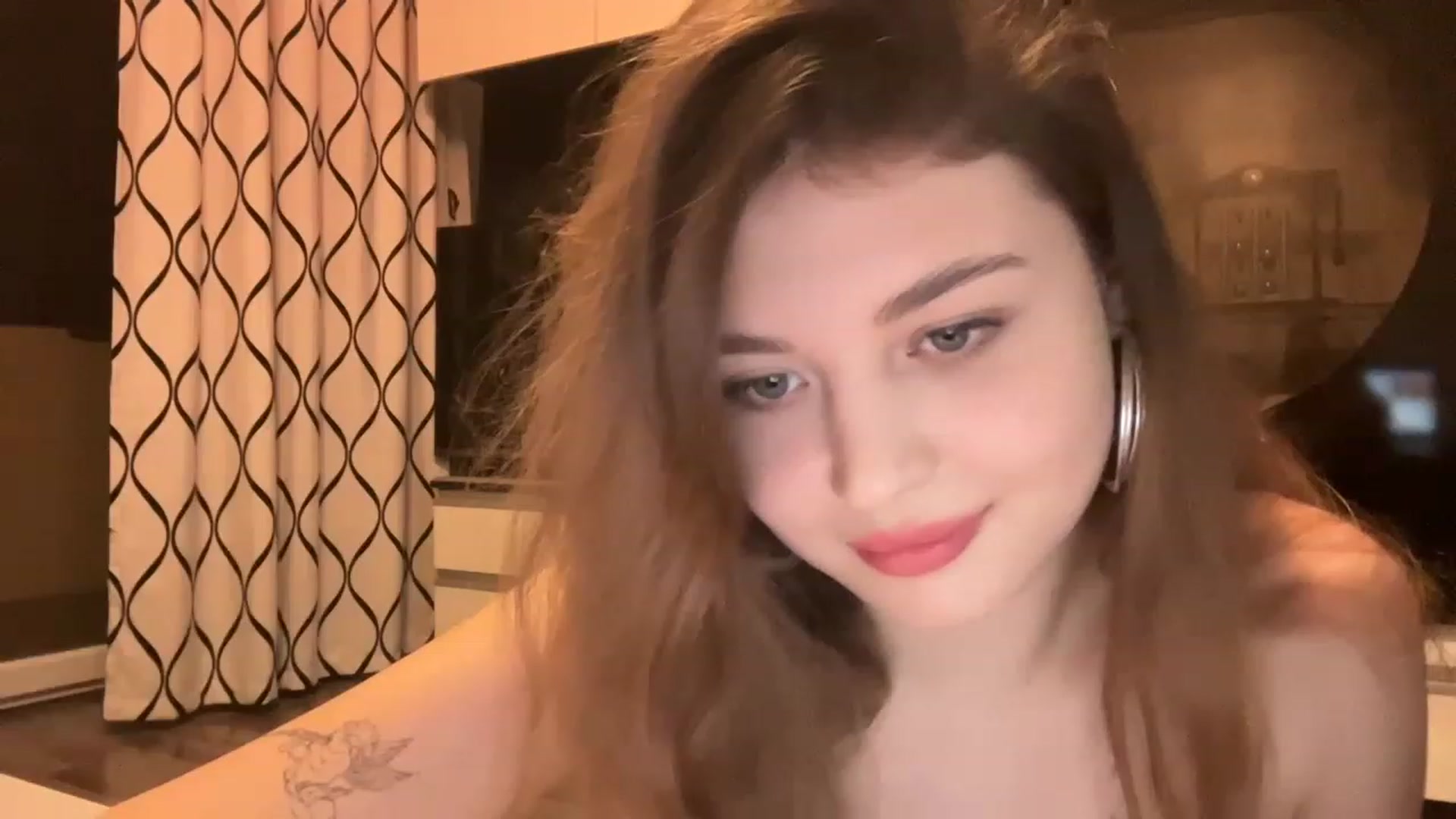Gallery image thumbnail from Cassiopeeia's myfreecams stream on, 01/21/2023, 18:33 image 10 of 20