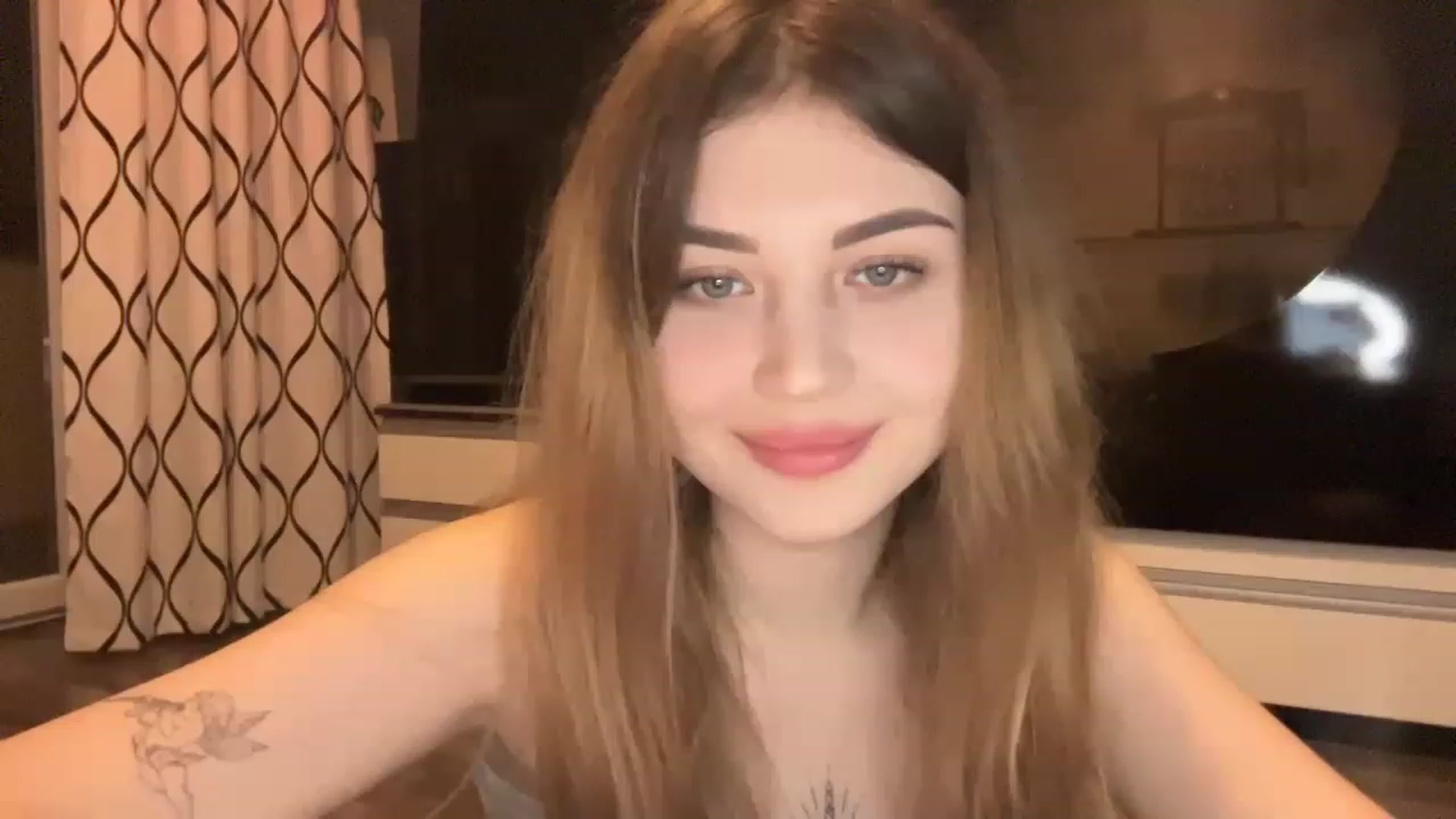 Gallery image thumbnail from Cassiopeeia's myfreecams stream on, 01/22/2023, 19:37 image 5 of 20