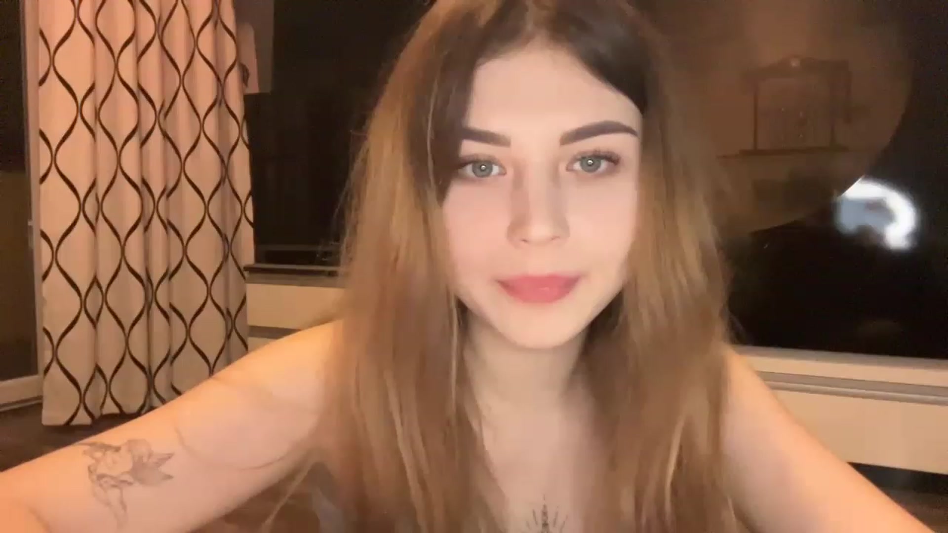 Gallery image thumbnail from Cassiopeeia's myfreecams stream on, 01/22/2023, 19:37 image 4 of 20