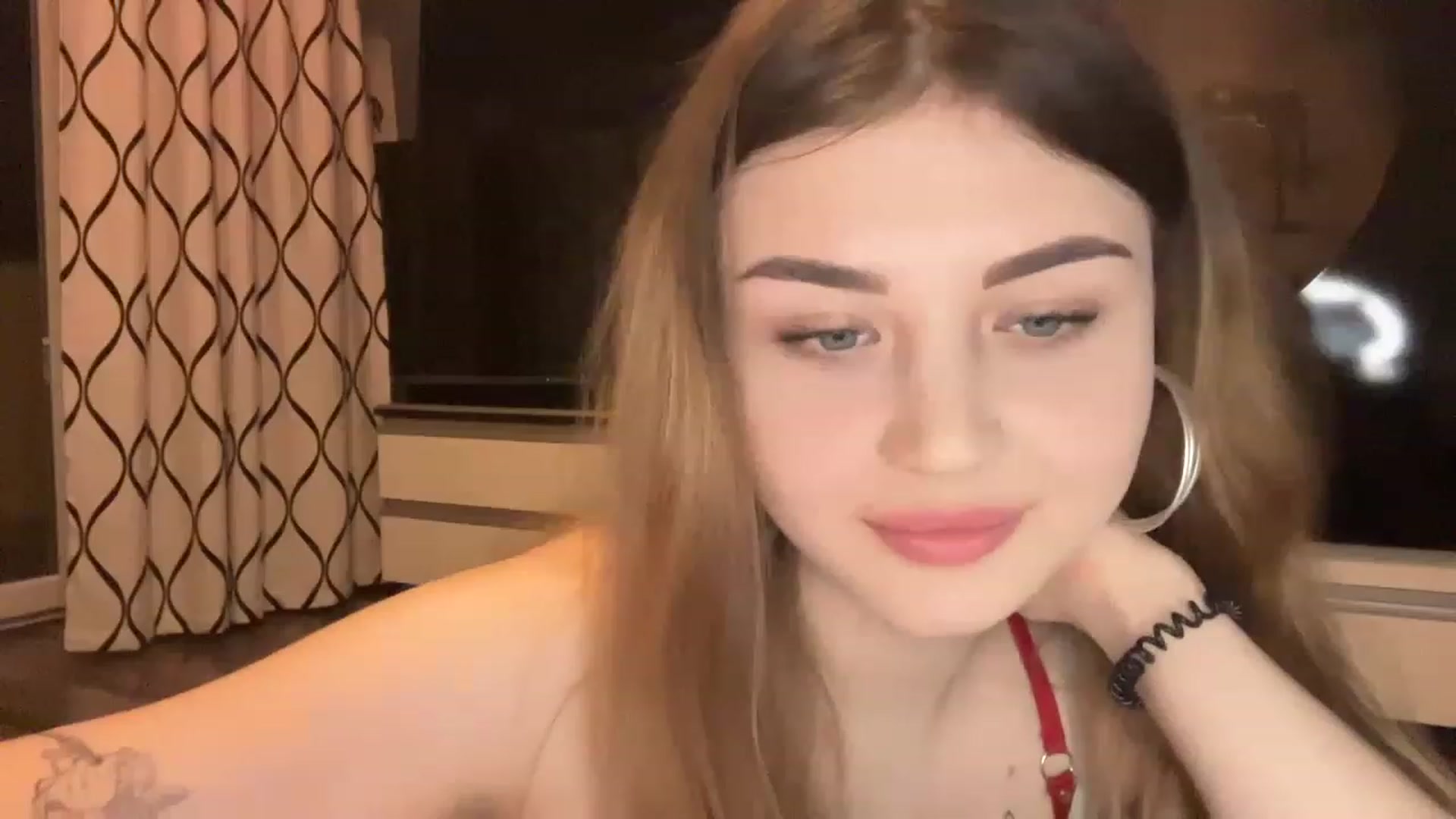 Gallery image thumbnail from Cassiopeeia's myfreecams stream on, 01/22/2023, 19:37 image 8 of 20